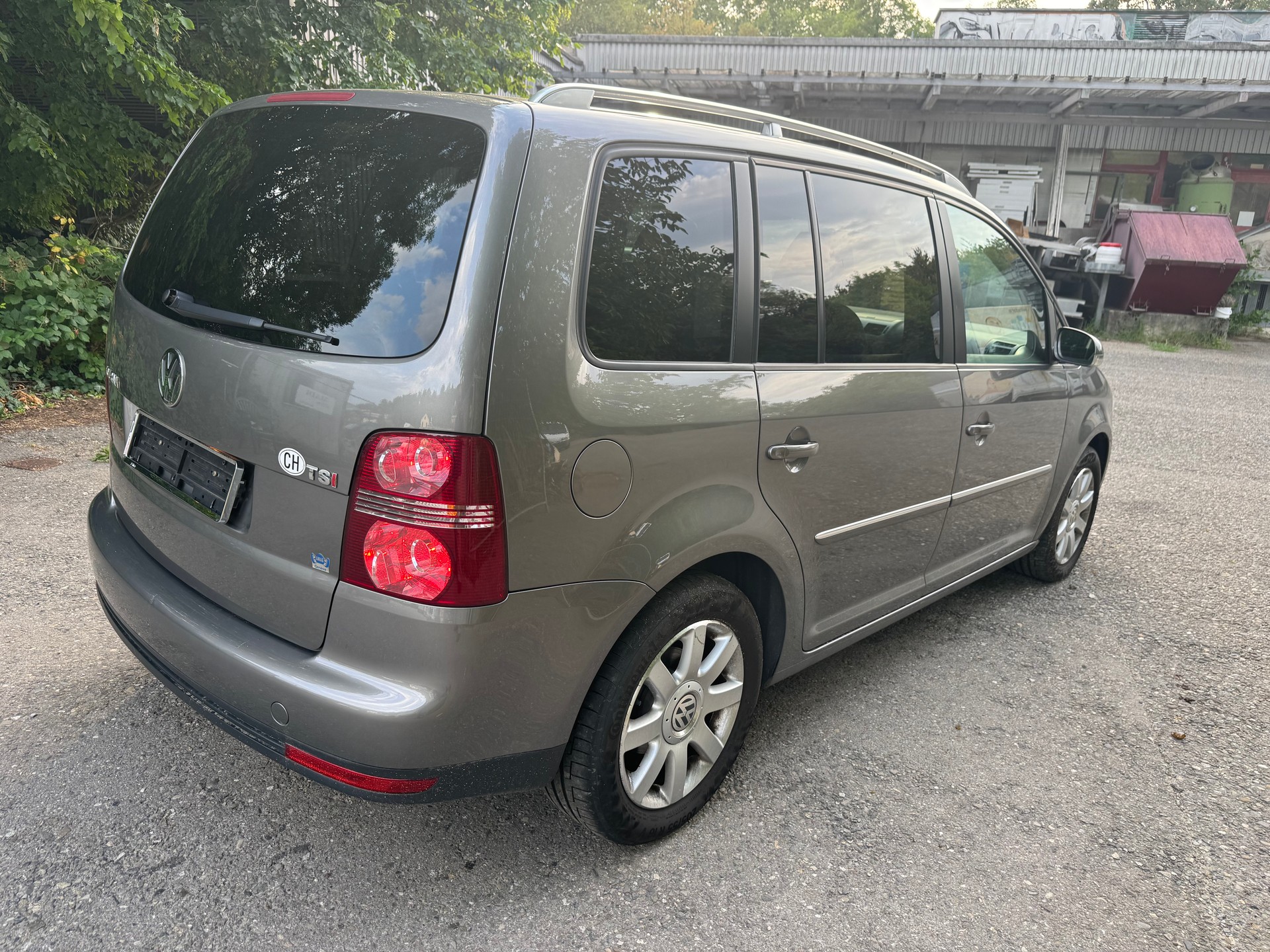 VW Touran 1.4 TSI Highline-image-3