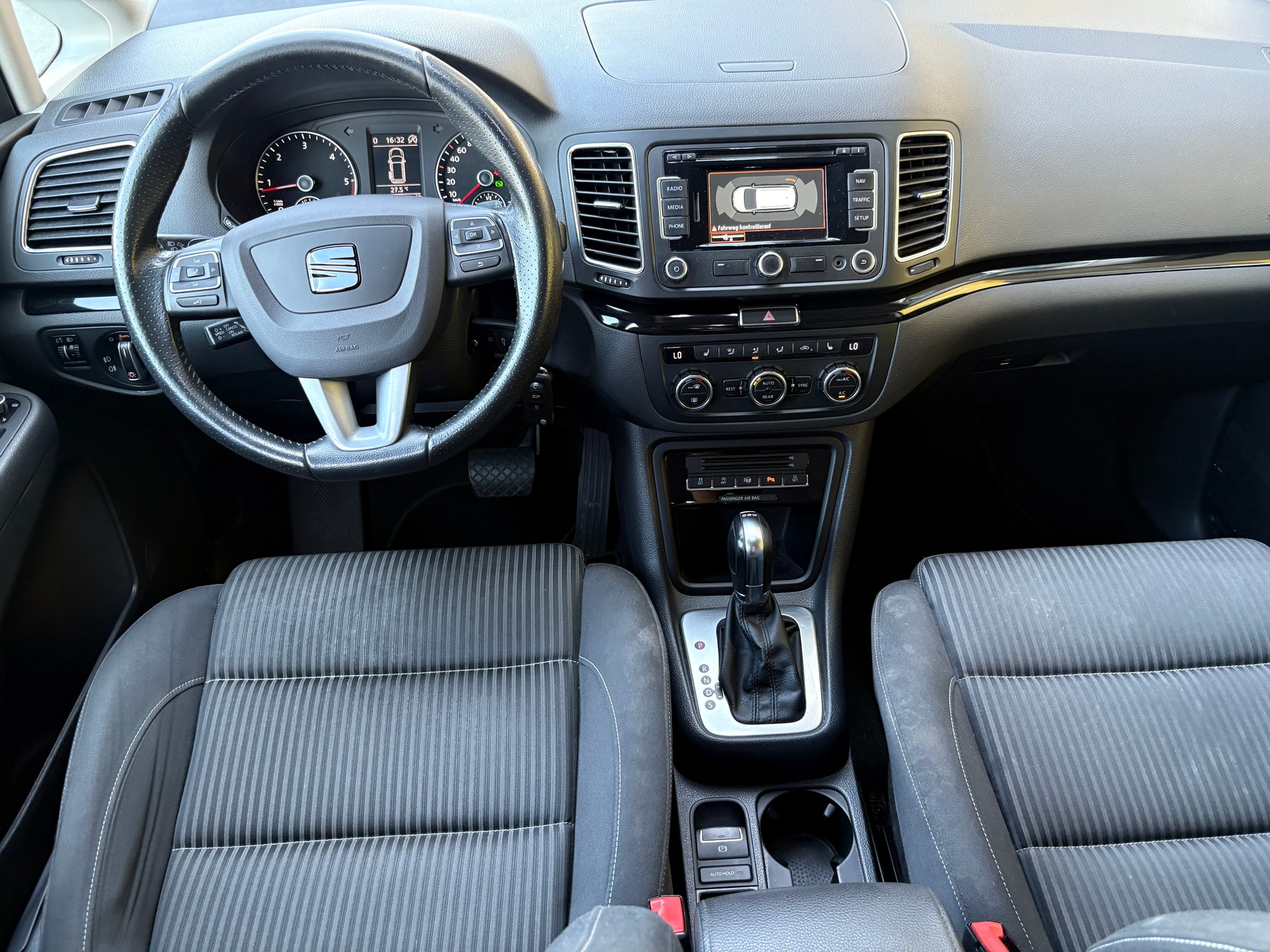 SEAT Alhambra 2.0 TDI Reference Eco DSG-image-10