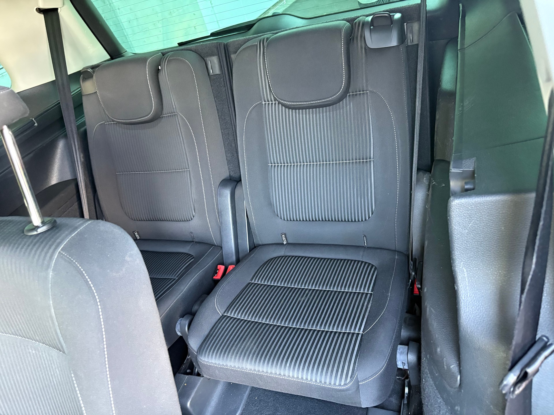 SEAT Alhambra 2.0 TDI Reference Eco DSG-image-9