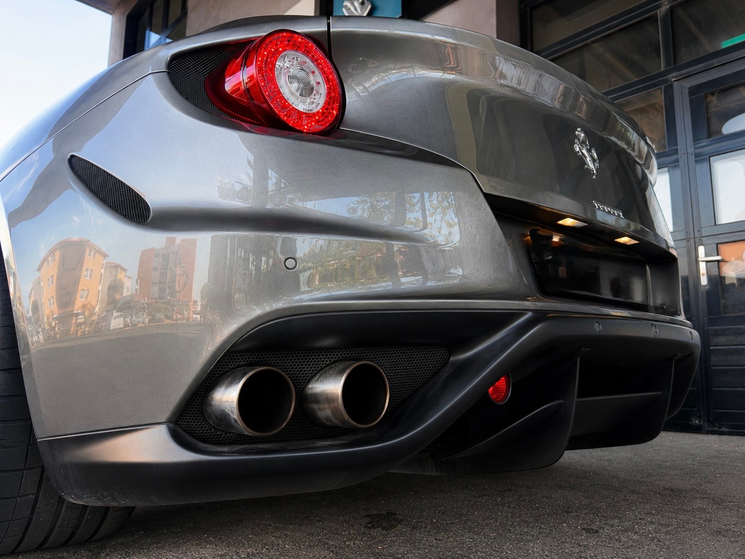 FERRARI FF-image-3