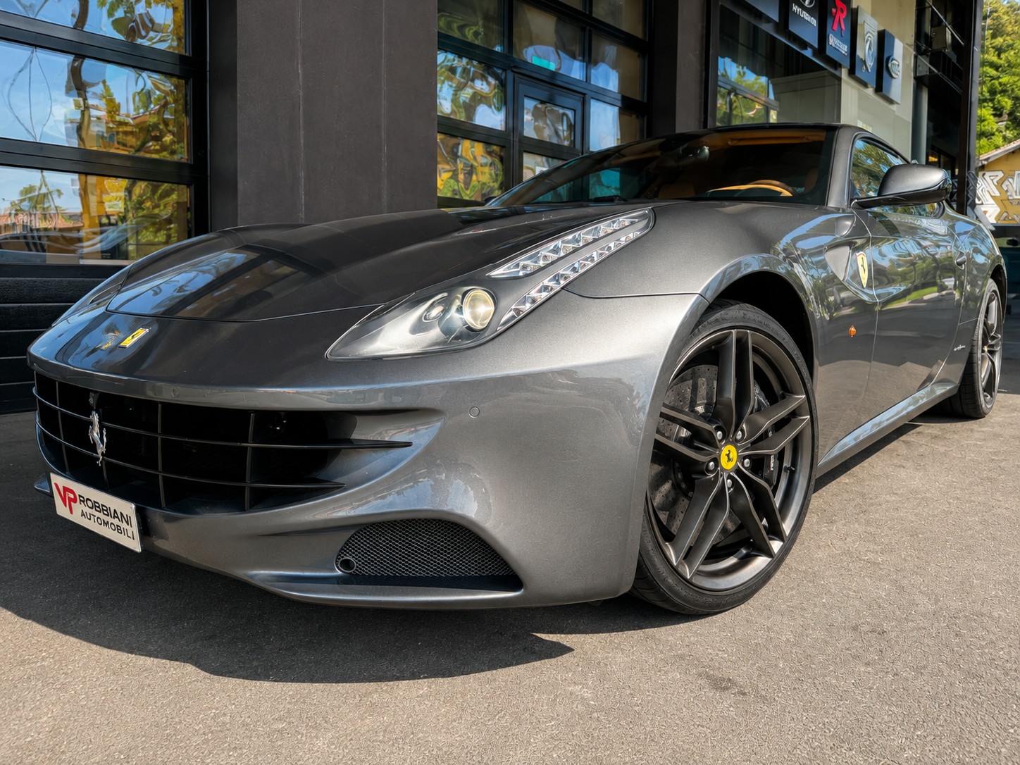 FERRARI FF-image-4
