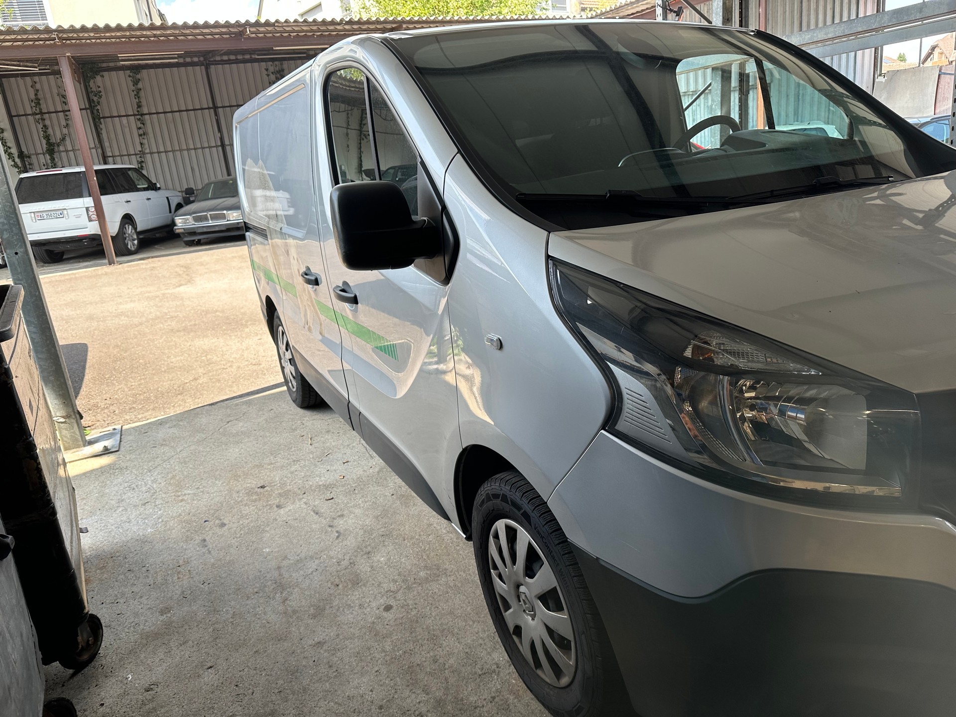 RENAULT Trafic 1.6 ENERGY TwinT. dCi145 2.9t Business L1H1-image-5