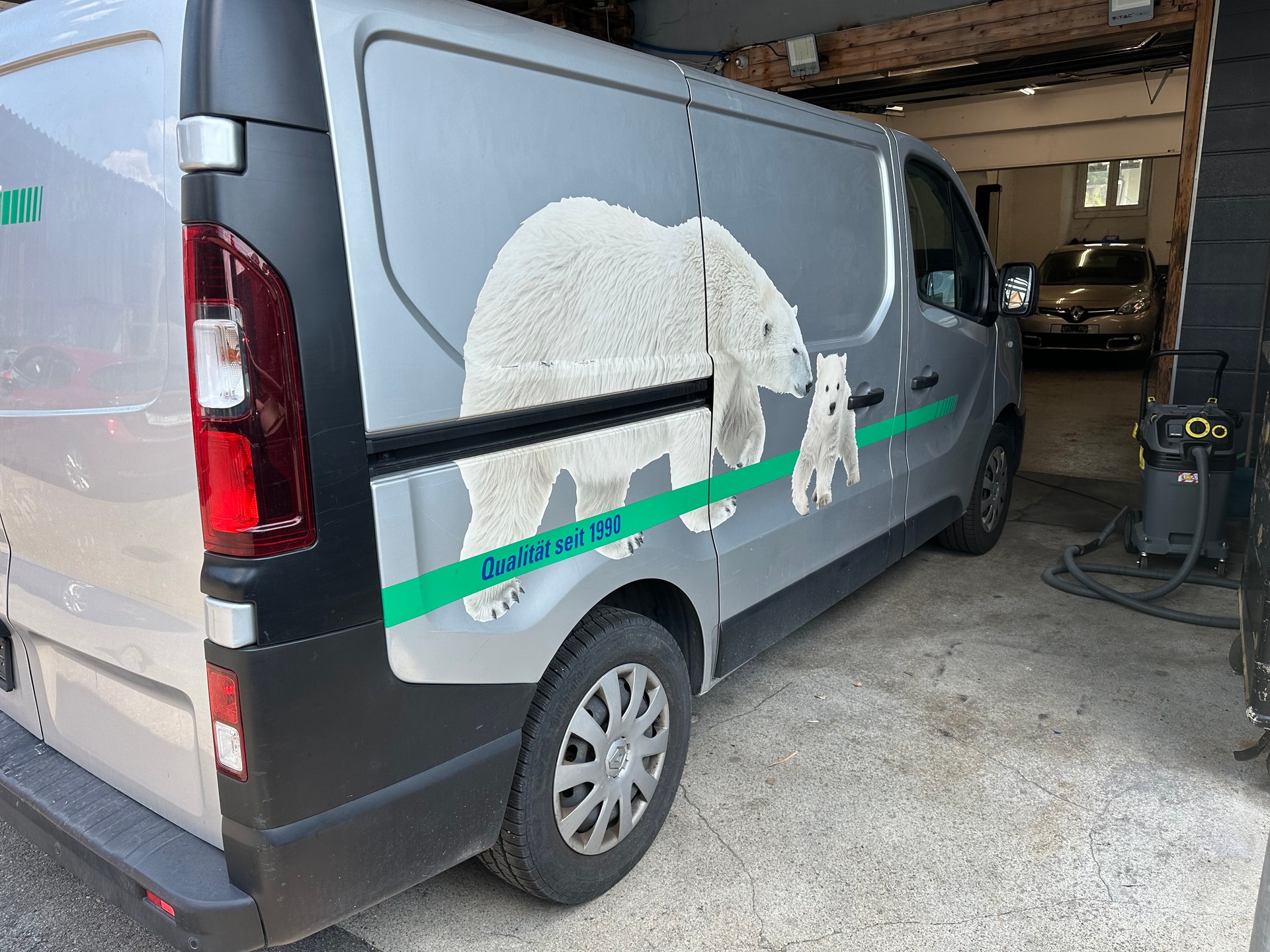 RENAULT Trafic 1.6 ENERGY TwinT. dCi145 2.9t Business L1H1-image-3