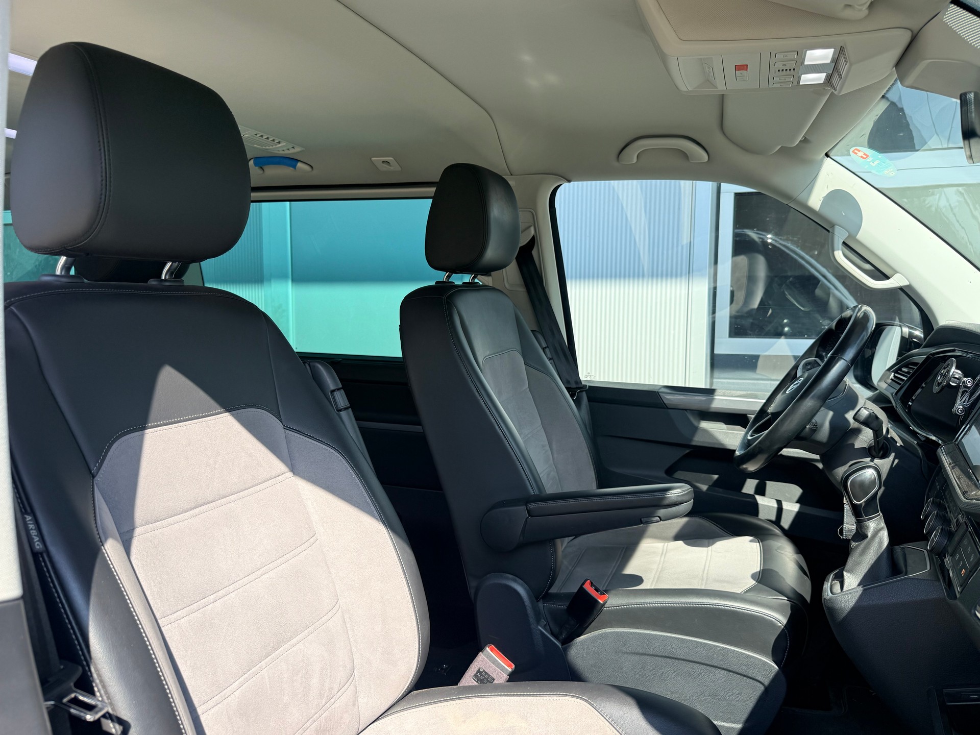 VW T6.1 Multivan 2.0 Bi-TDI Liberty 4Motion DSG-image-10