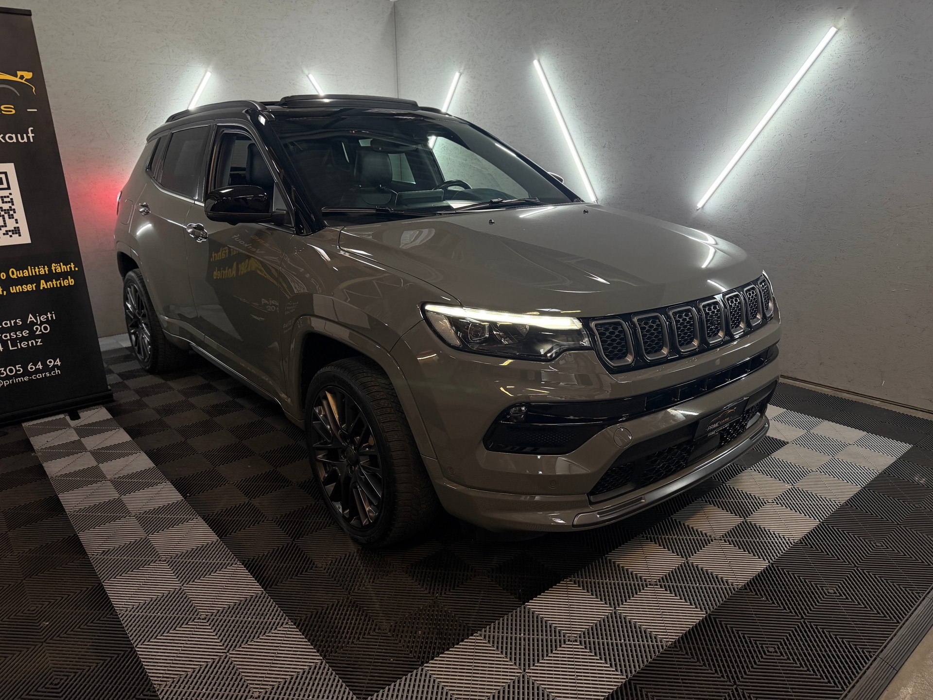 JEEP Compass 1.3 T PHEV S AWD-image-6