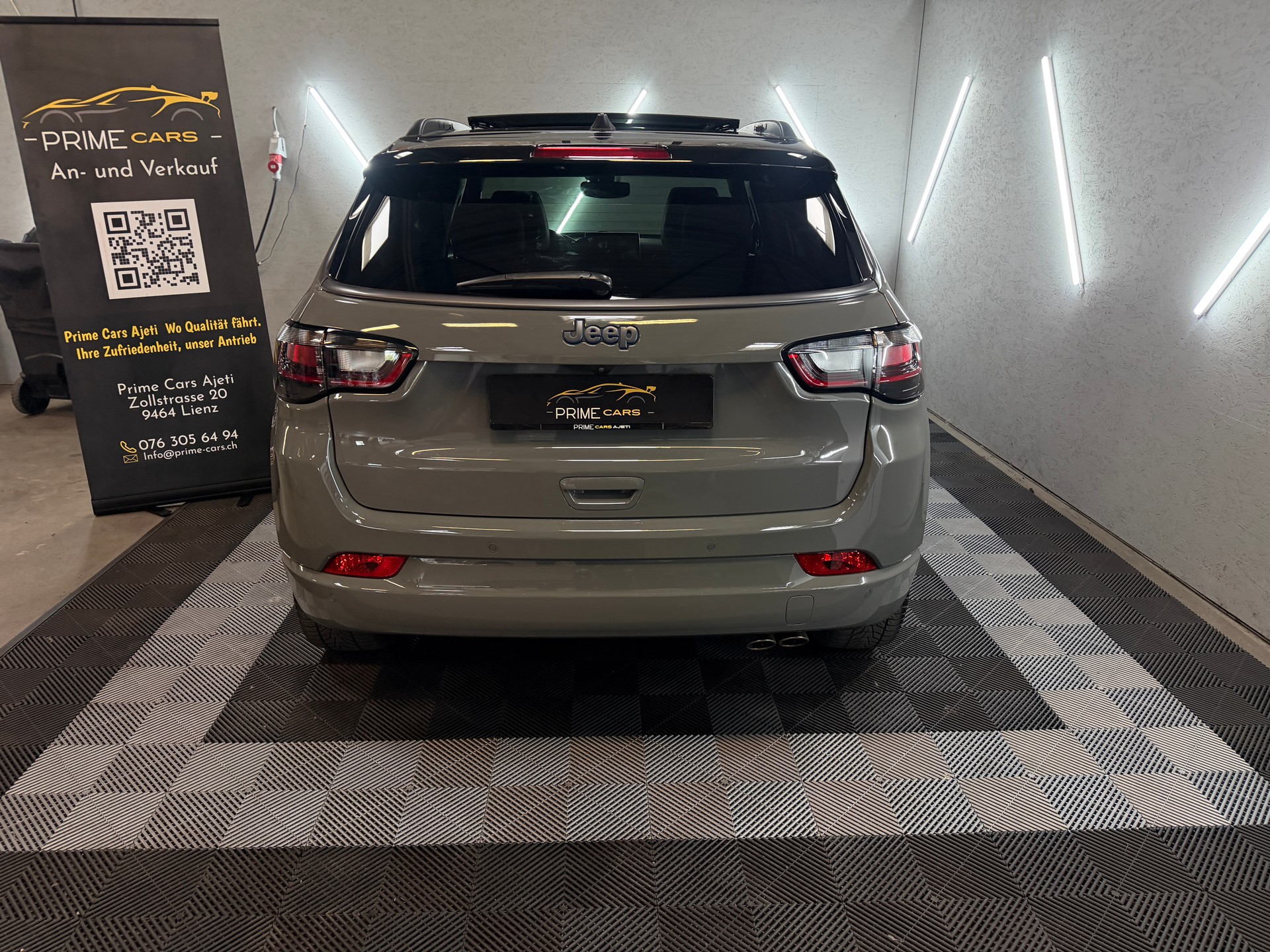 JEEP Compass 1.3 T PHEV S AWD-image-17