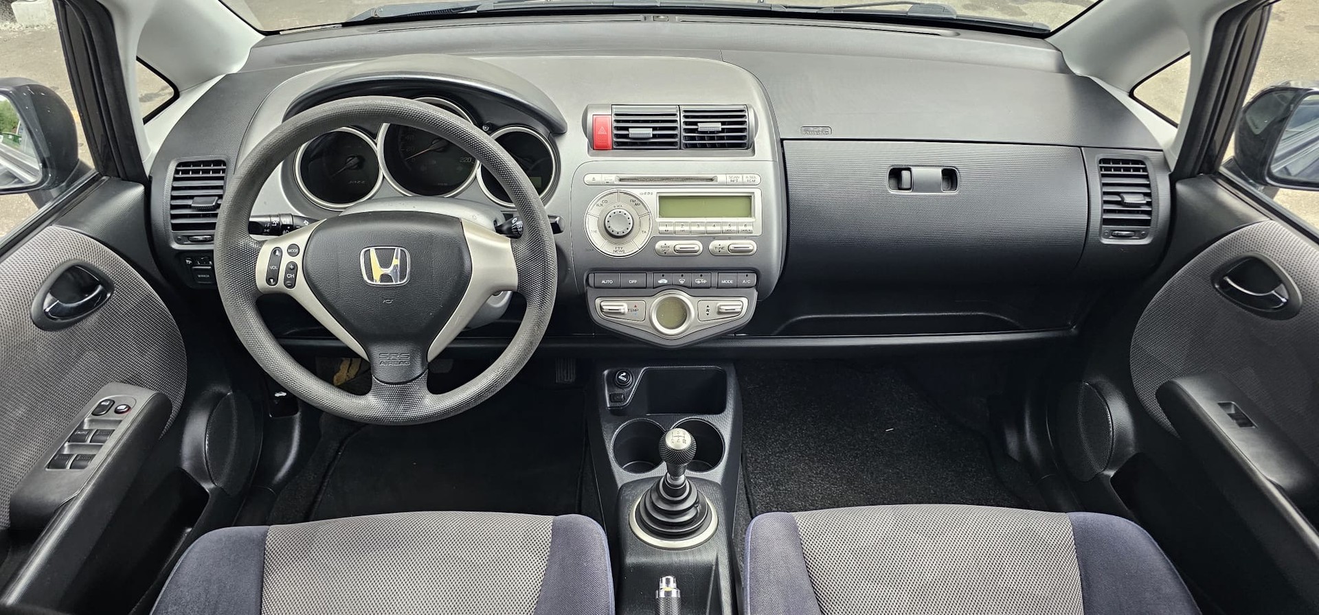 HONDA Jazz 1.4i ES-image-11