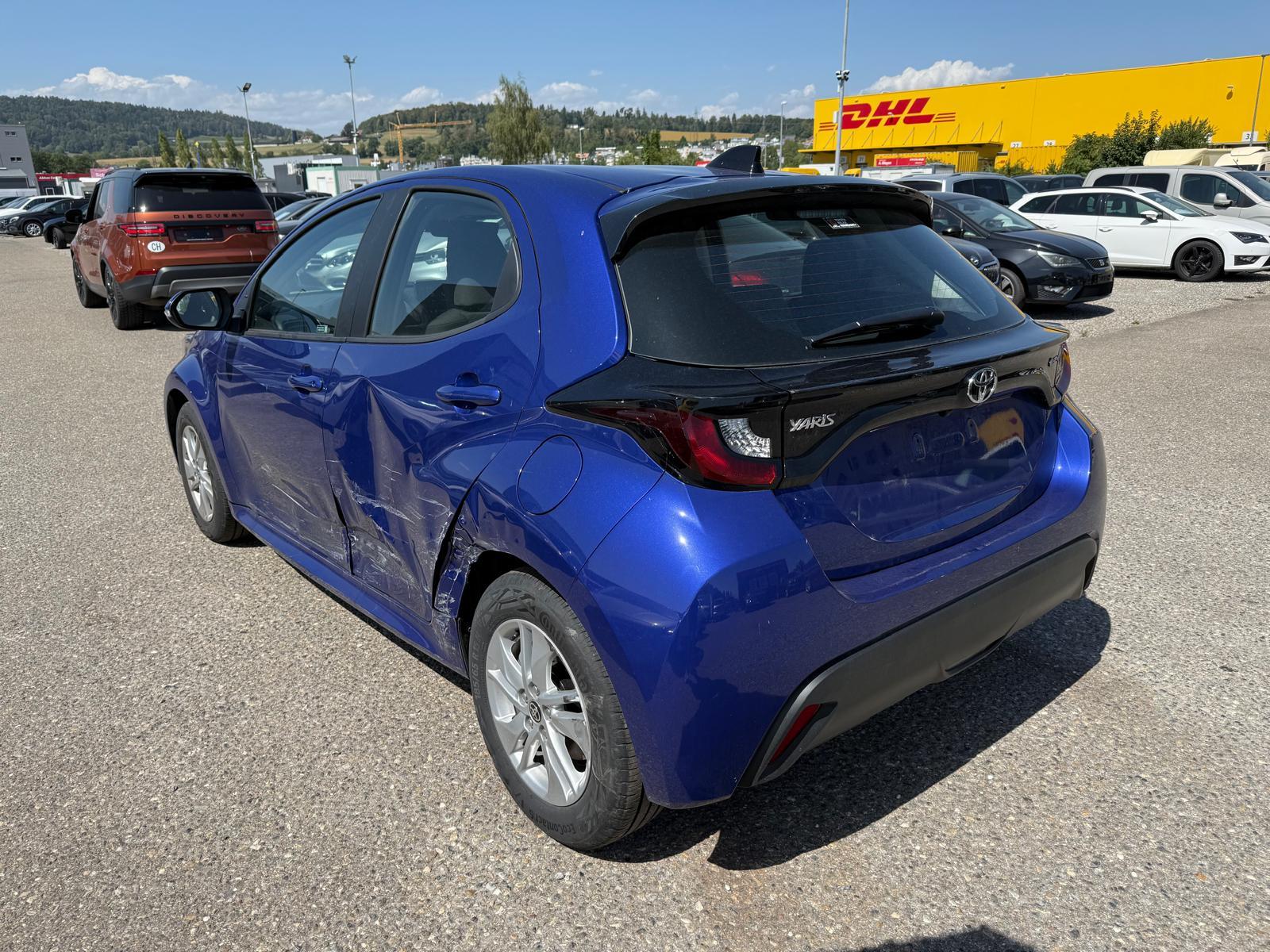 TOYOTA Yaris 1.5 VVT-i HSD Comfort-image-5