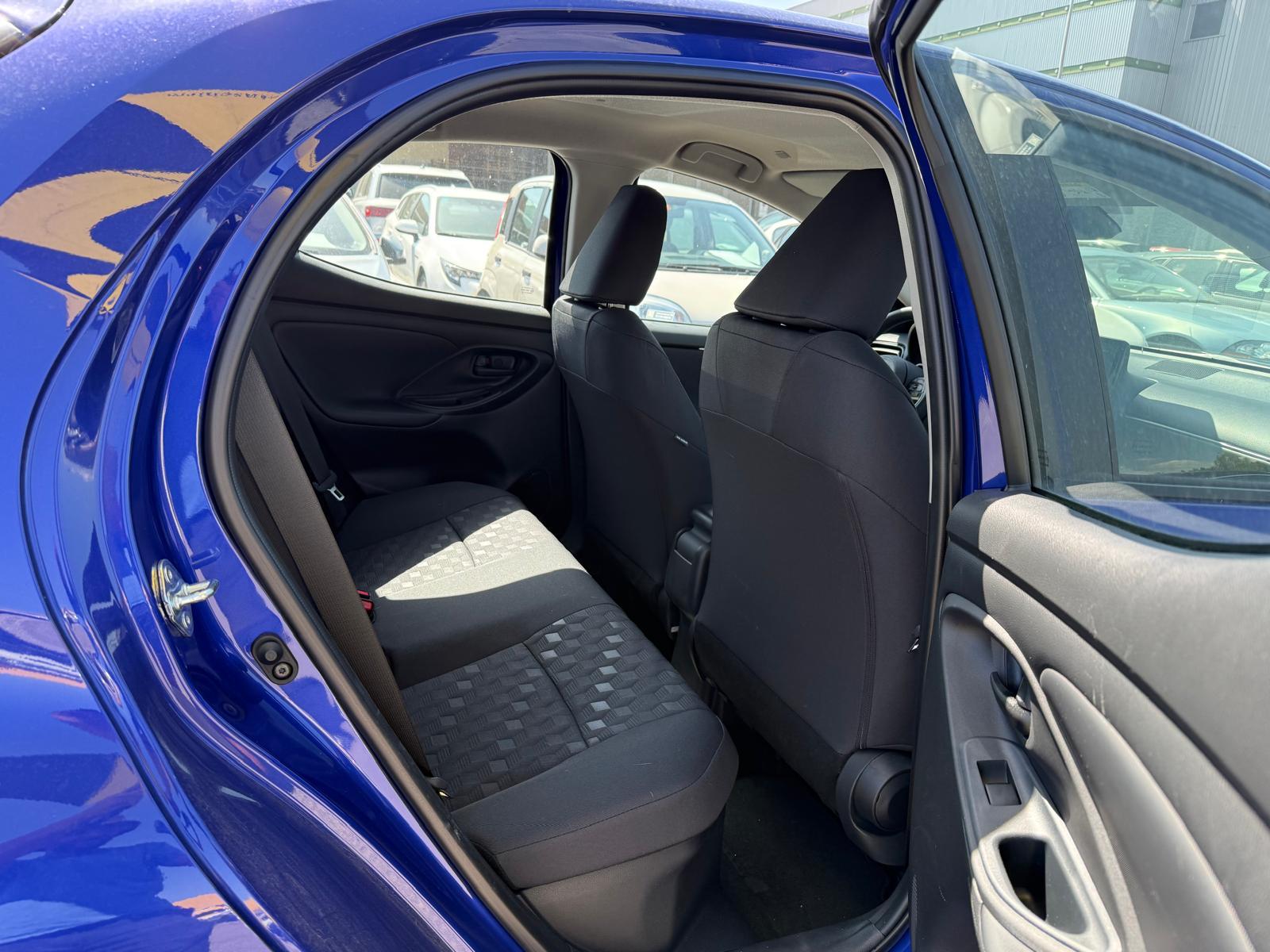 TOYOTA Yaris 1.5 VVT-i HSD Comfort-image-10
