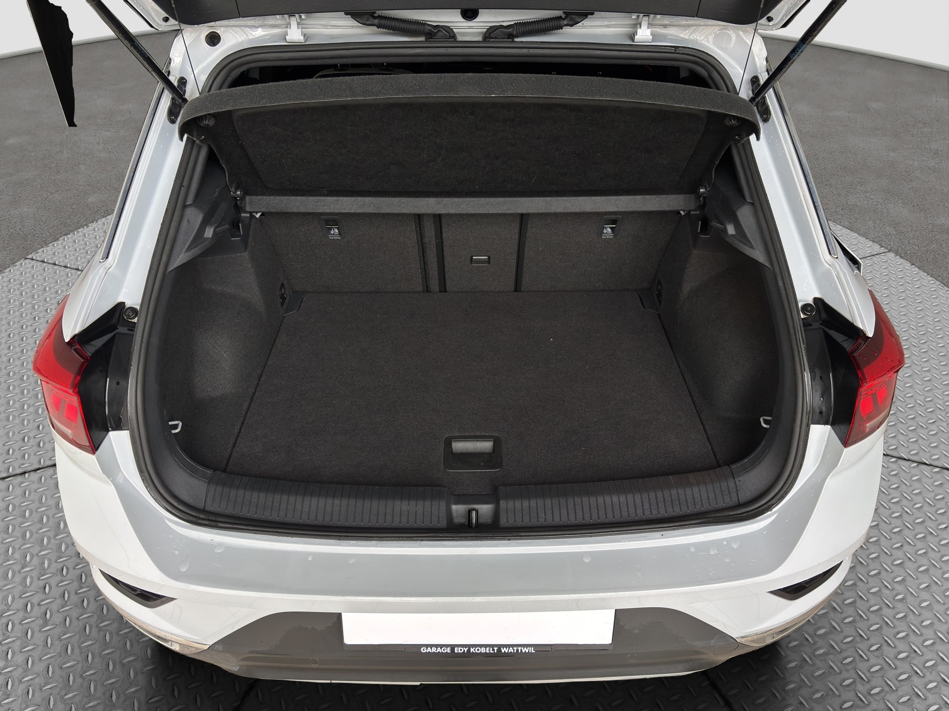 VW T-Roc 2.0 TDI SCR Sport DSG 4Motion-image-16
