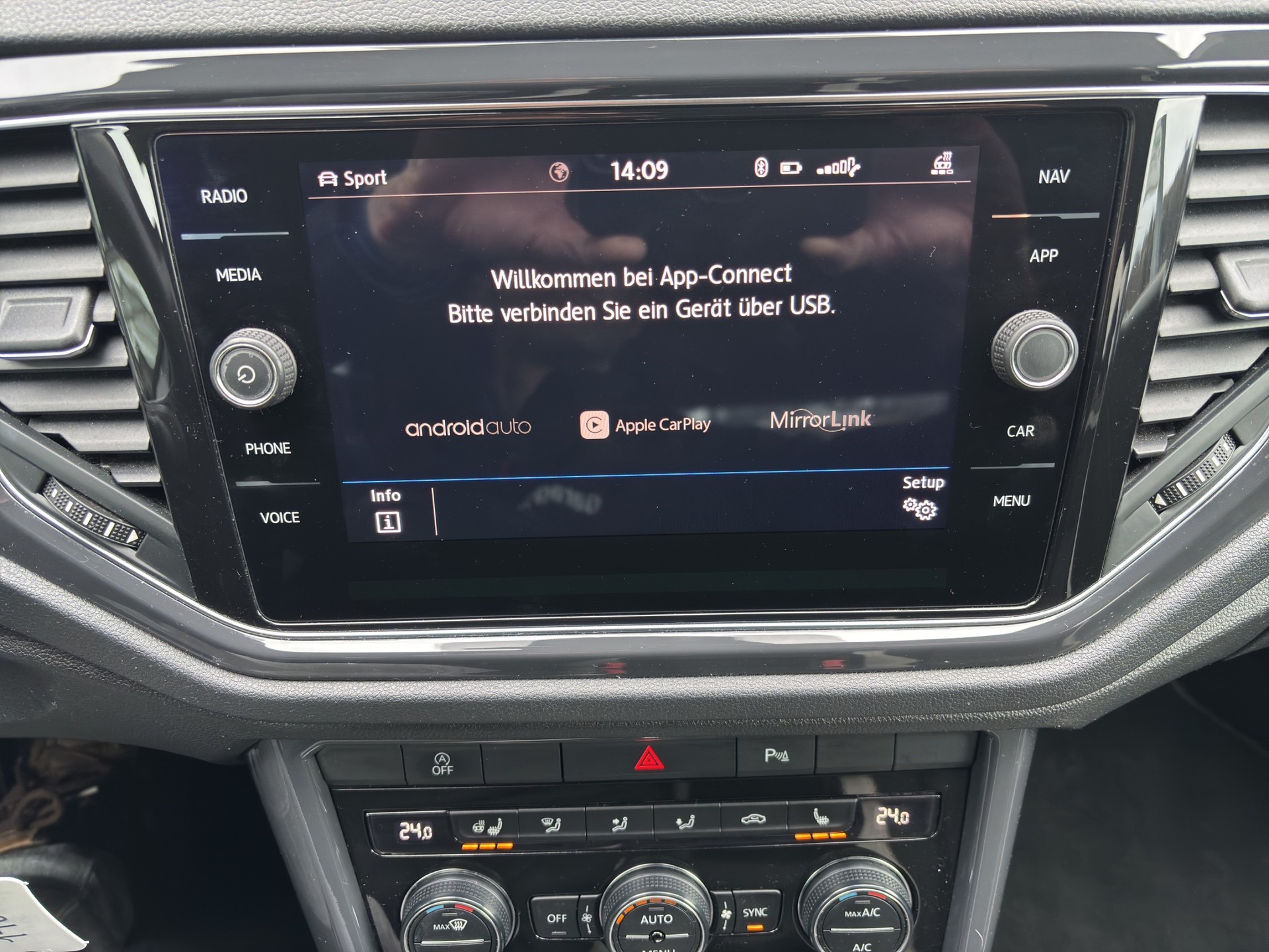 VW T-Roc 2.0 TDI SCR Sport DSG 4Motion-image-5