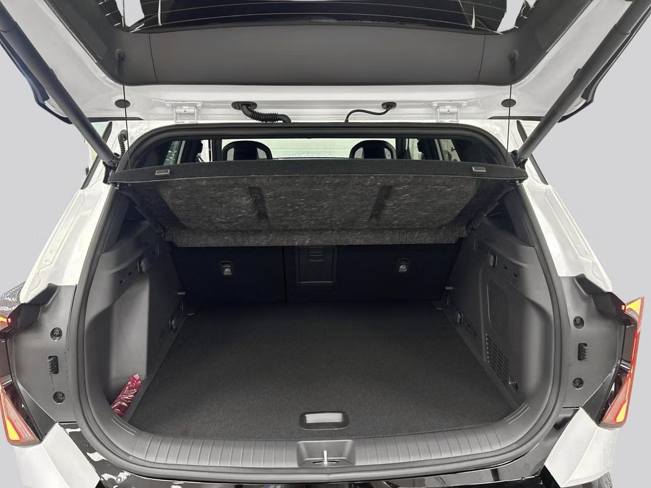 KIA Seltos 1.6T-GDi X-Line 7DCT 4x4-image-5
