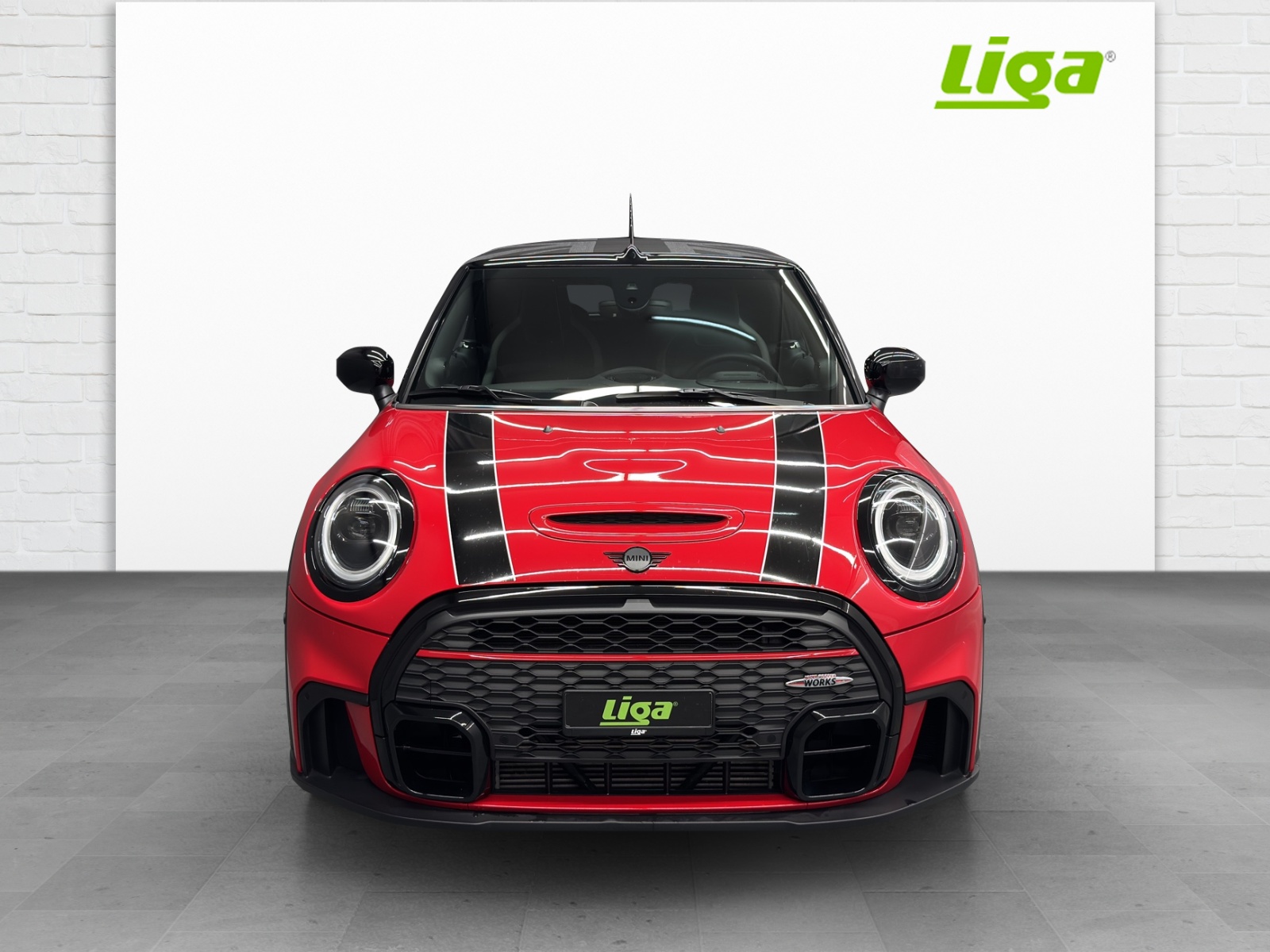 MINI Cabrio 2.0i John Cooper Works SAG-showroom-element-2
