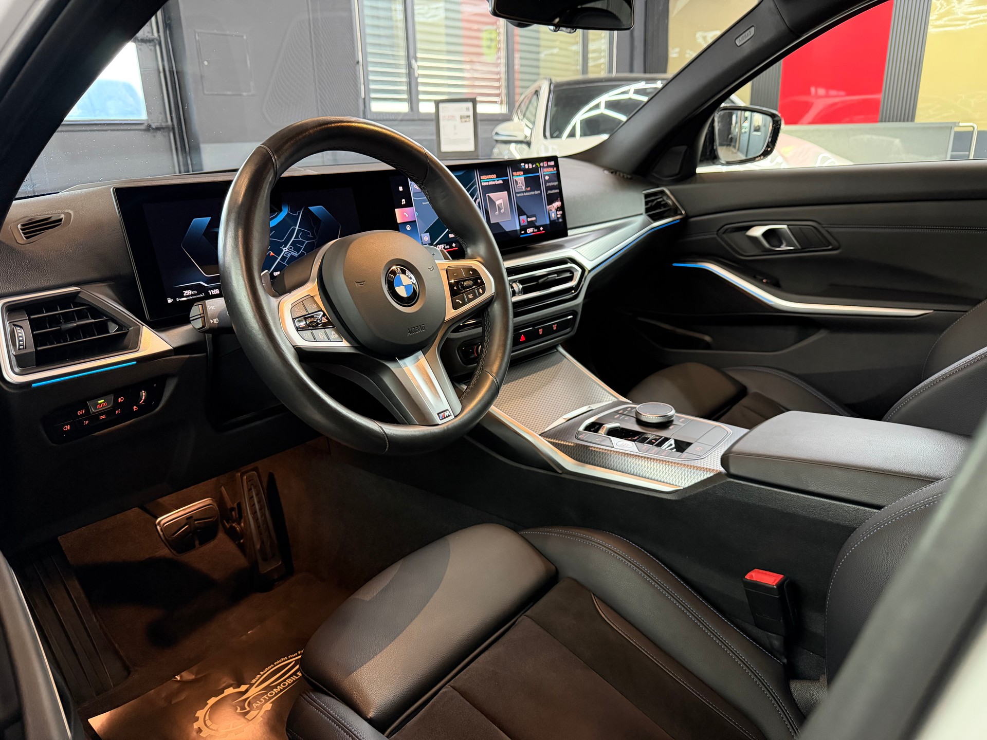BMW 320d xDrive 48V Steptronic M Sport-image-8