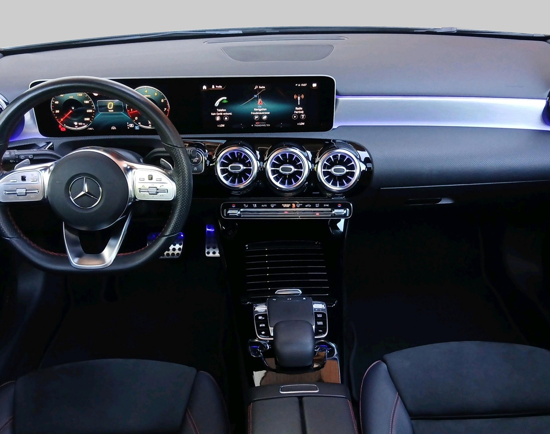 MERCEDES-BENZ A-CLASS W177 A 220 AMG Line 4-image-4