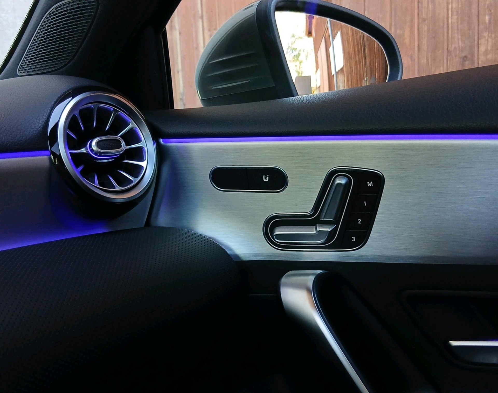 MERCEDES-BENZ A-CLASS W177 A 220 AMG Line 4-image-18