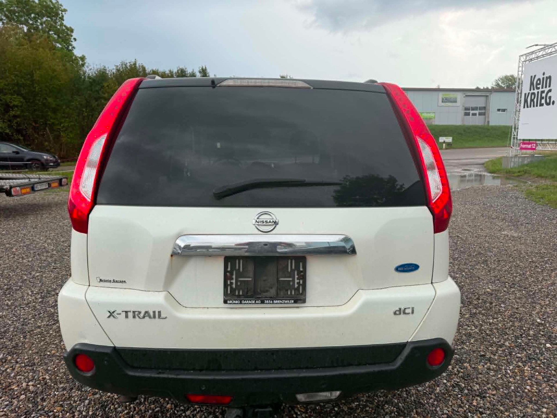 NISSAN X-Trail 2.0 dCi 16V SE Automatic-image-9
