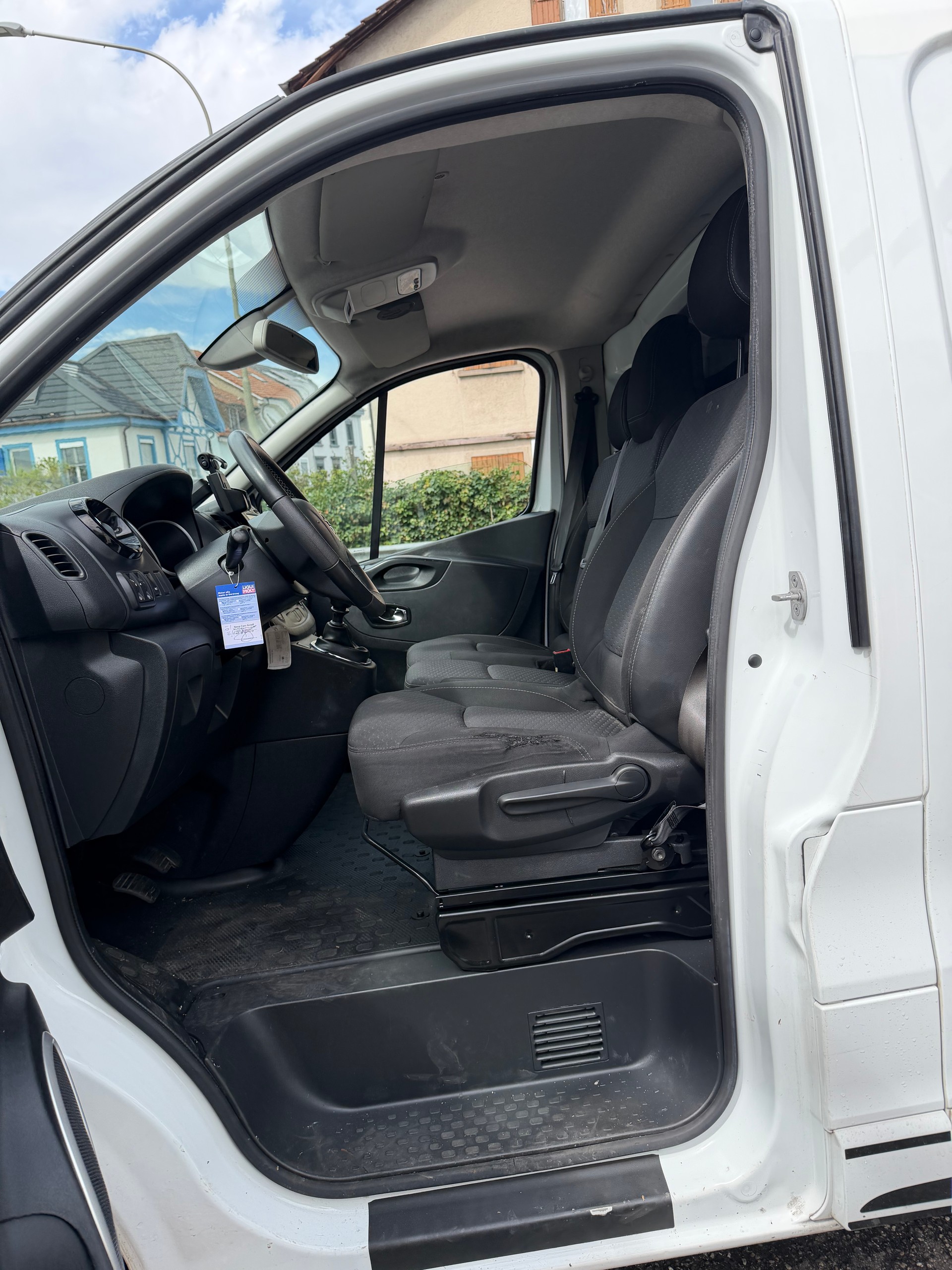 OPEL Vivaro 1.6 BiTurbo CDTI ecoFLEX 2.9t L1H1-image-12