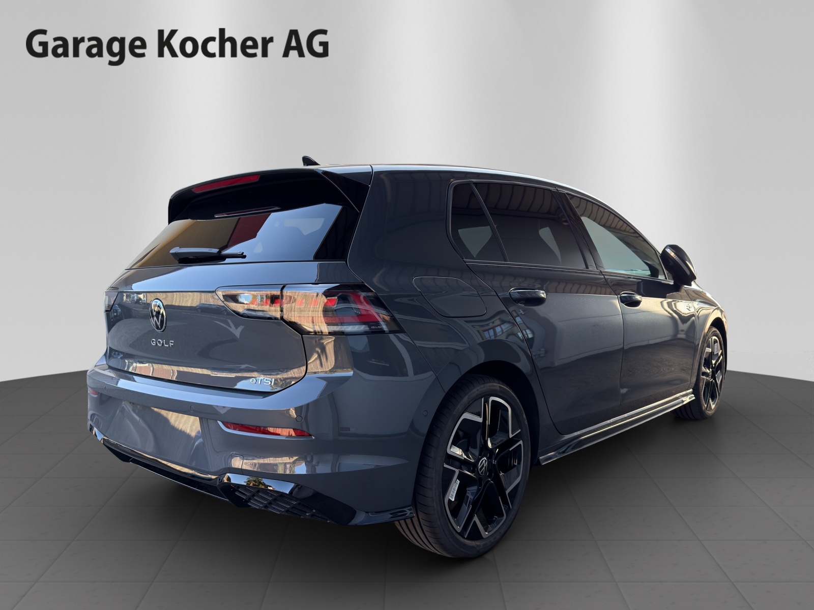 VW Golf 1.5 e TSI mHEV R-Line DSG-image-5