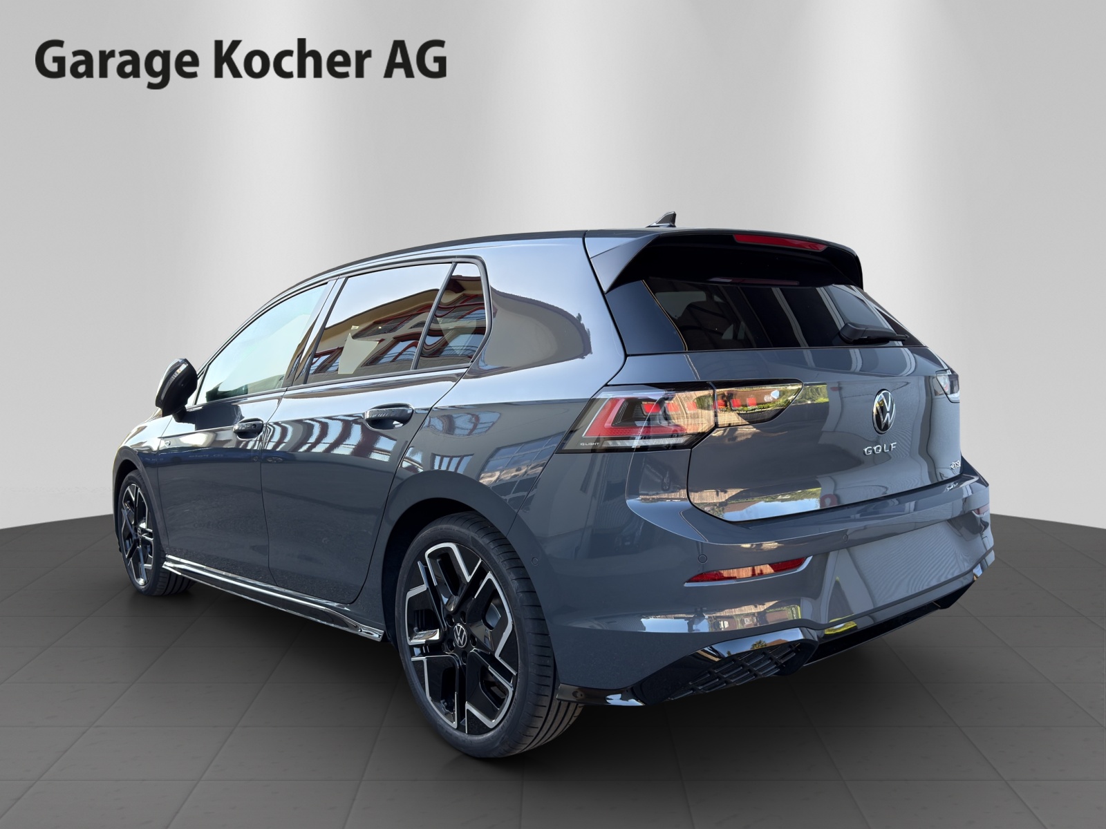 VW Golf 1.5 e TSI mHEV R-Line DSG-image-4