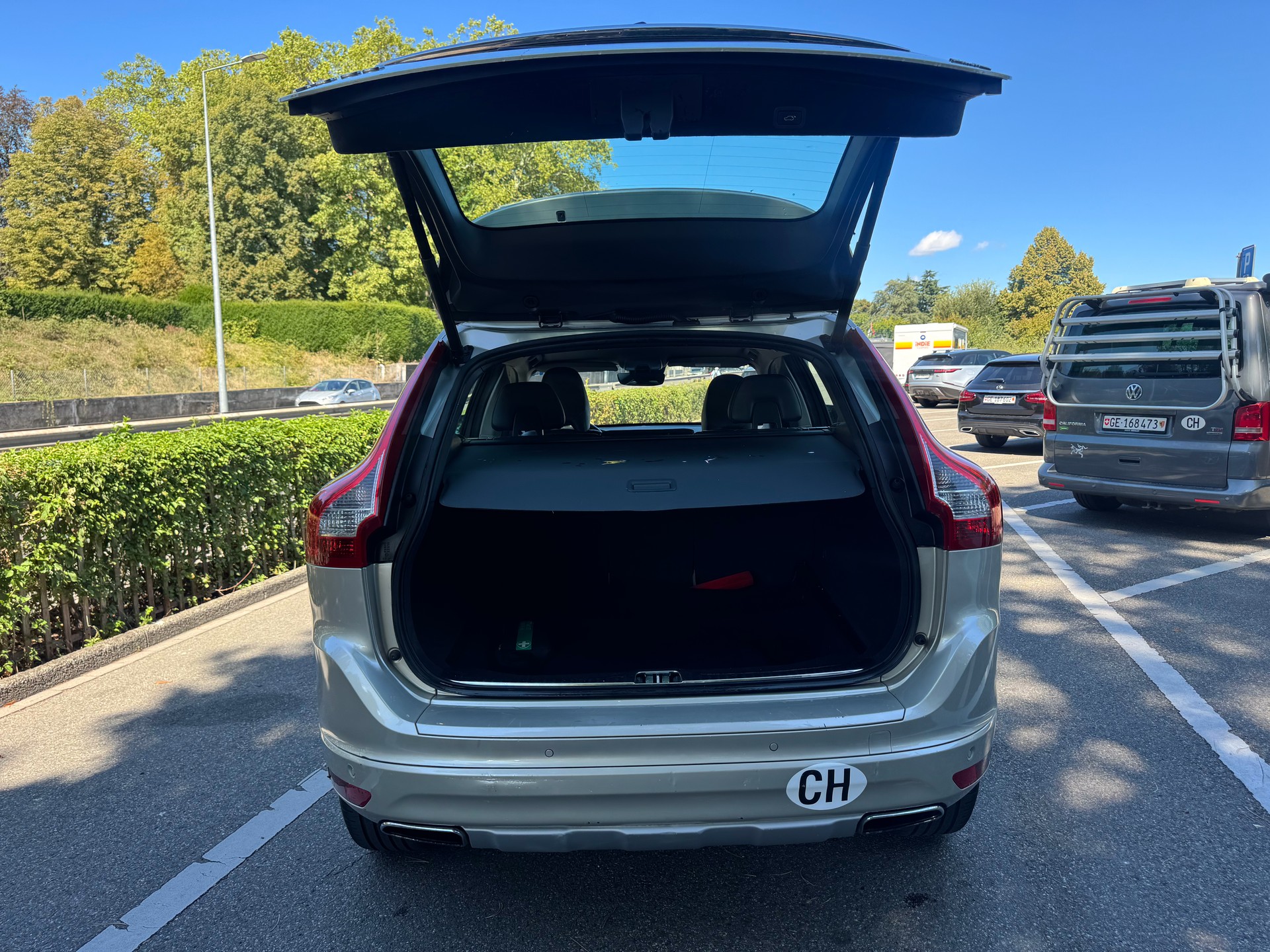 VOLVO XC60 T5 AWD Summum Geartronic-image-7