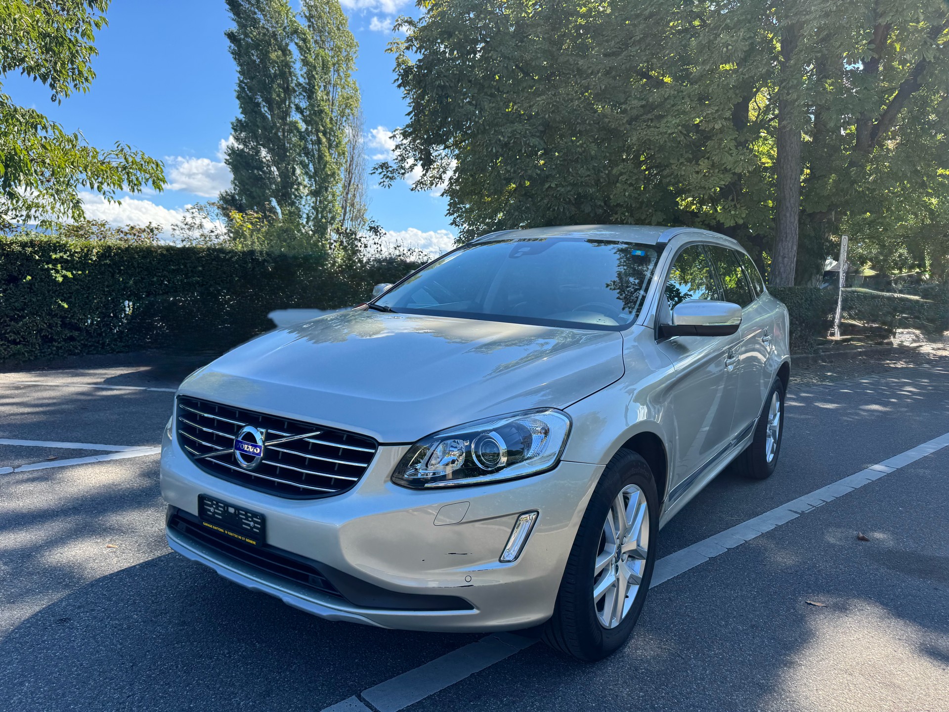 VOLVO XC60 T5 AWD Summum Geartronic-image-2