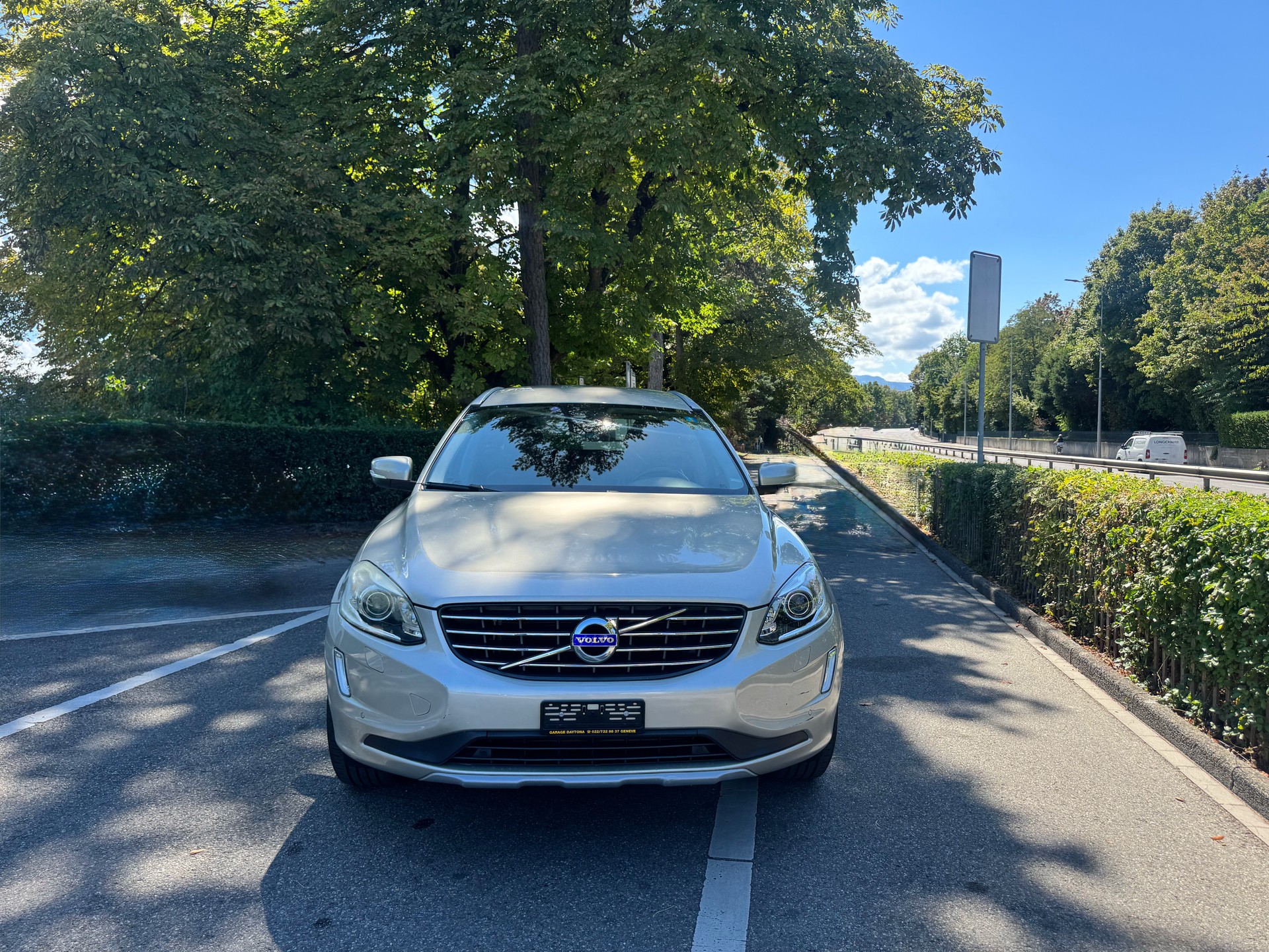 VOLVO XC60 T5 AWD Summum Geartronic-image-0
