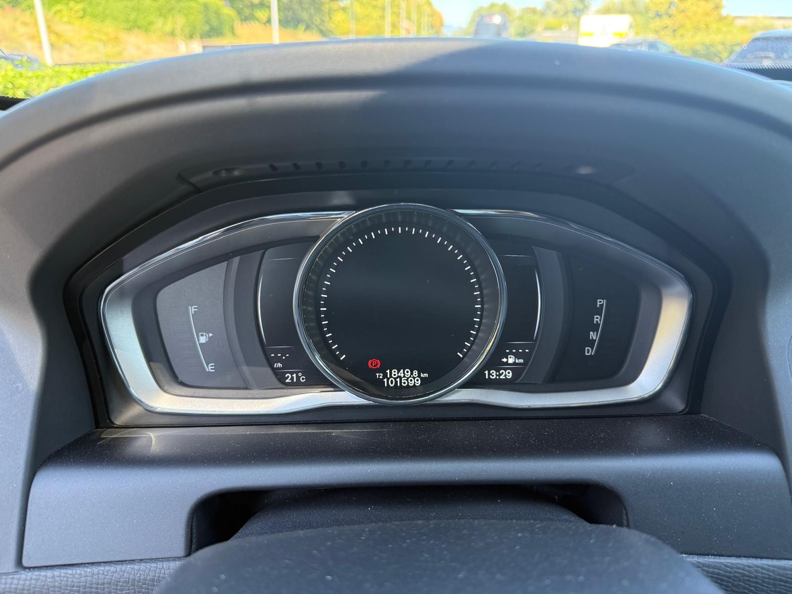VOLVO XC60 T5 AWD Summum Geartronic-image-14