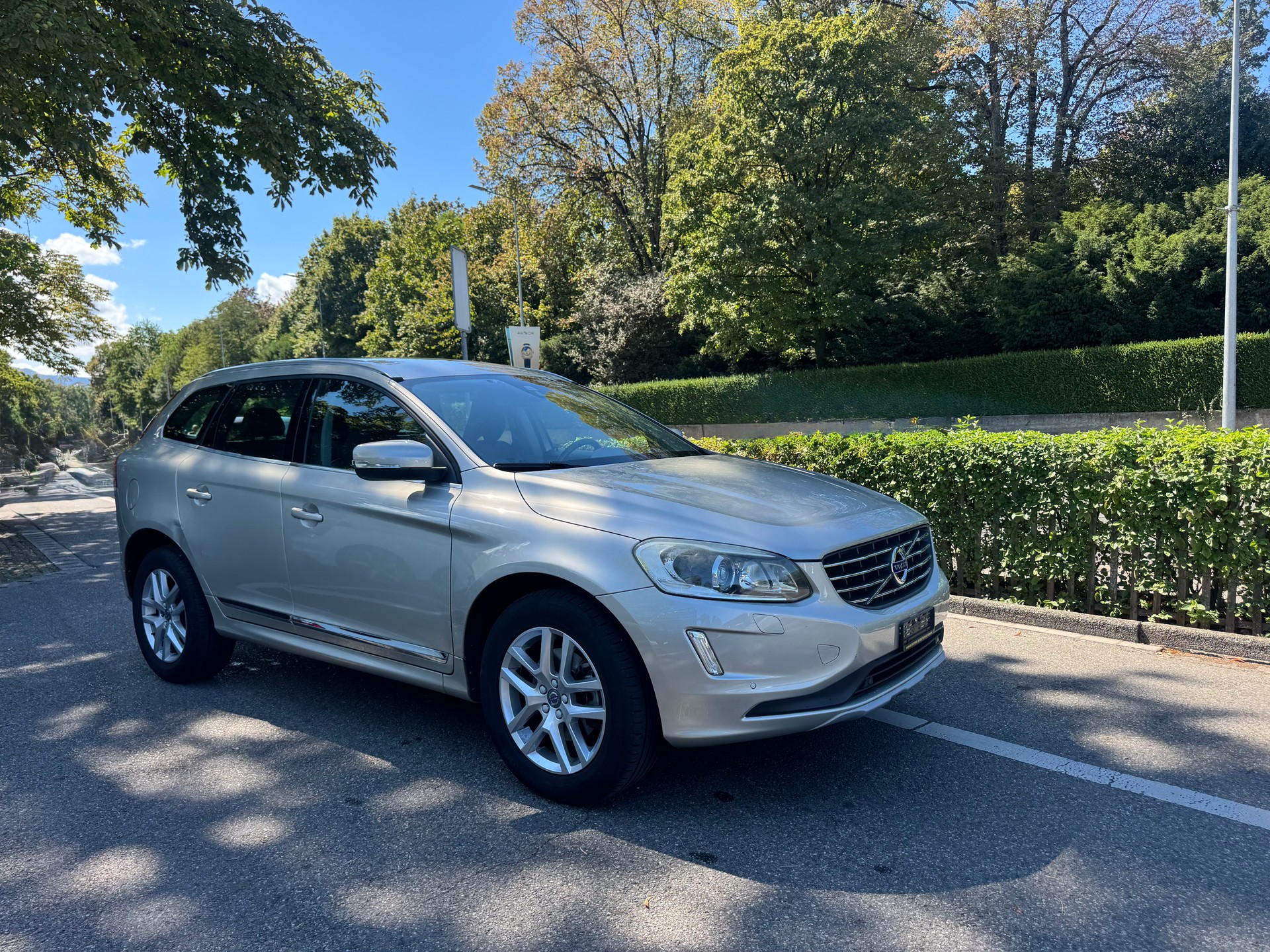 VOLVO XC60 T5 AWD Summum Geartronic-image-1