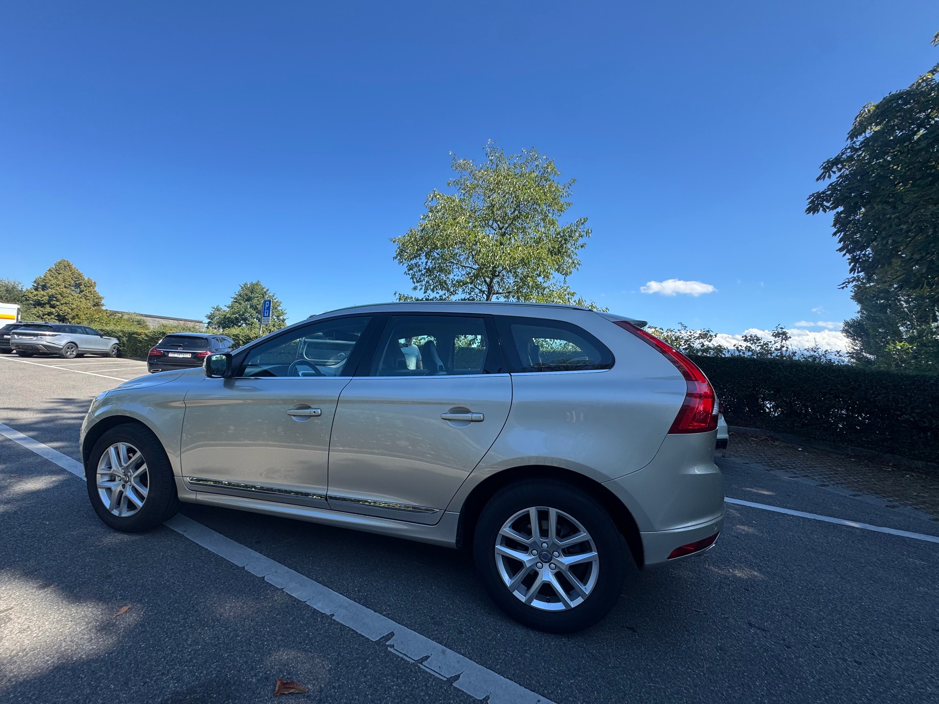 VOLVO XC60 T5 AWD Summum Geartronic-image-3