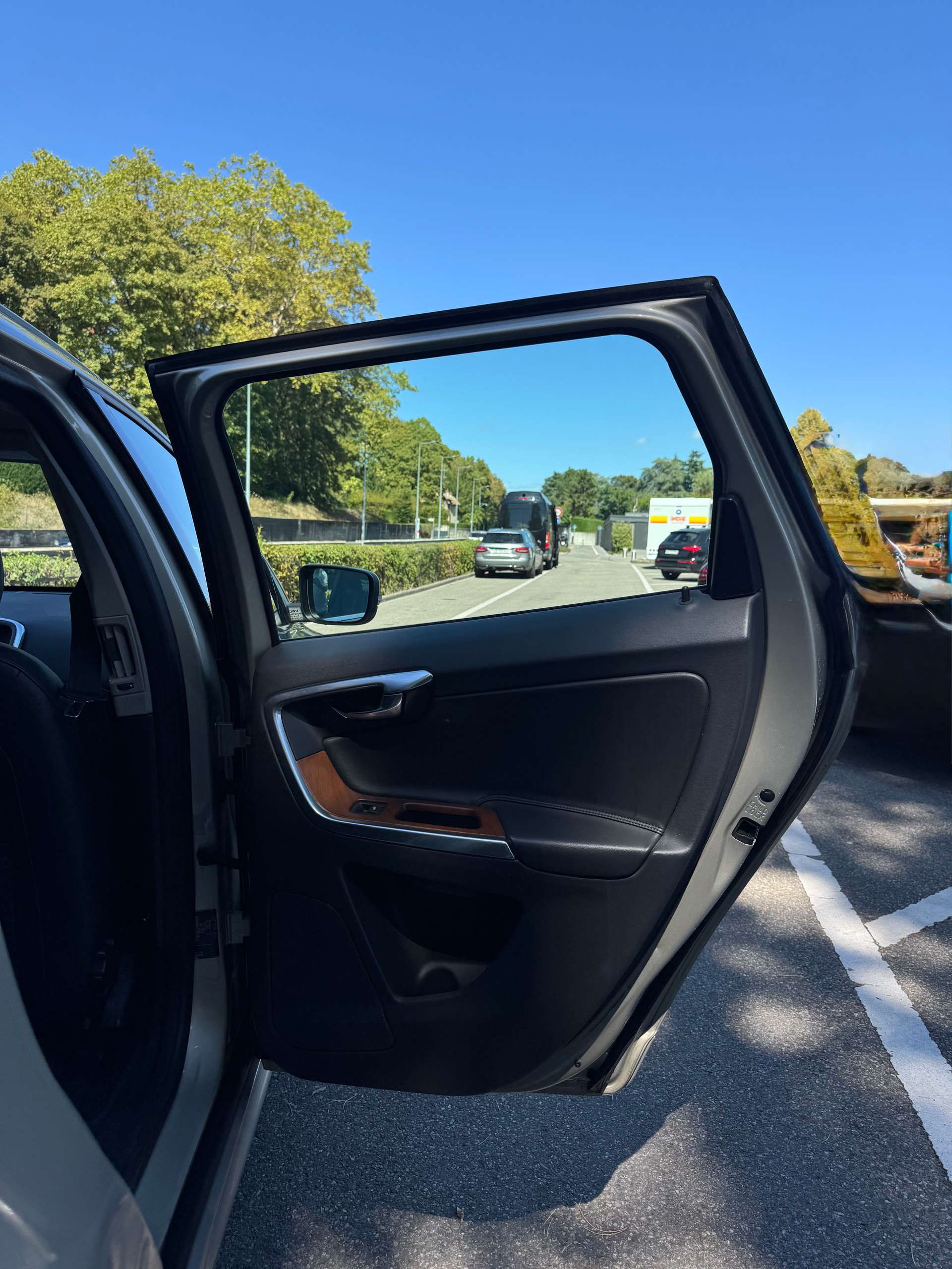 VOLVO XC60 T5 AWD Summum Geartronic-image-9