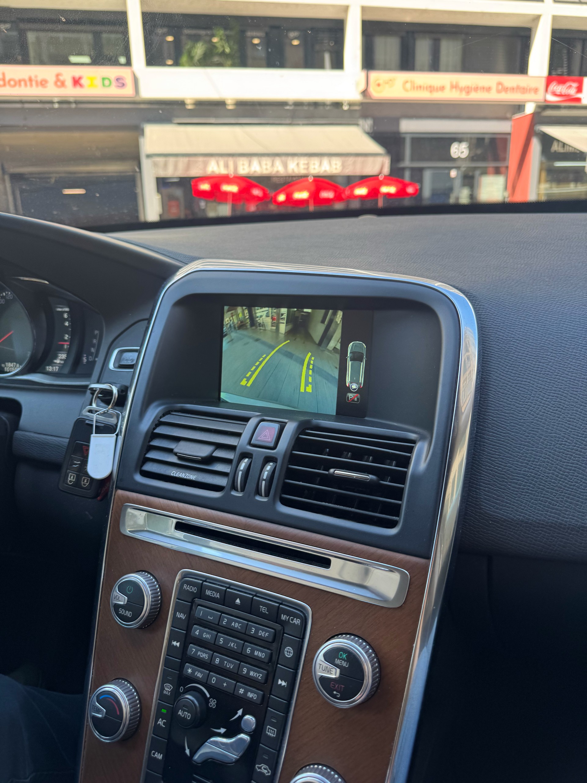 VOLVO XC60 T5 AWD Summum Geartronic-image-10
