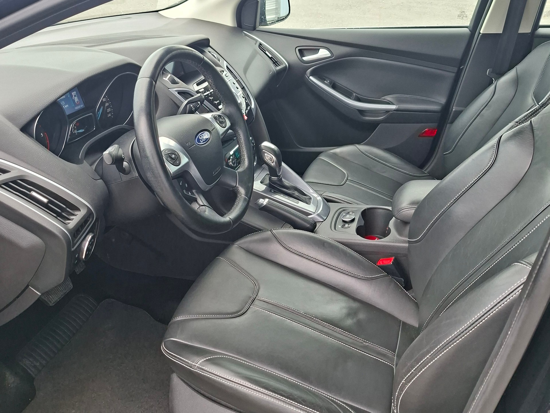 FORD Focus 2.0 TDCi Titanium PowerShift-image-8