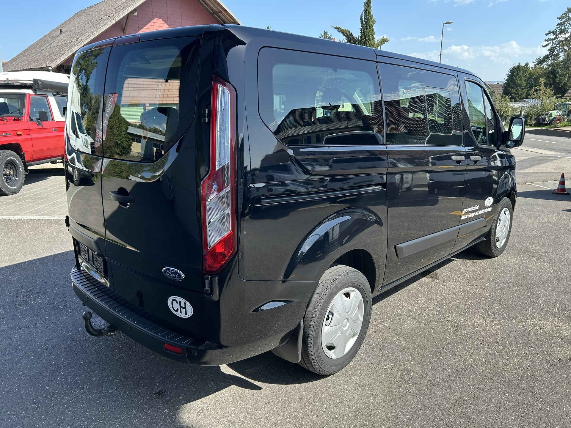 FORD Transit Custom 320 L1H1 Trend A-image-3
