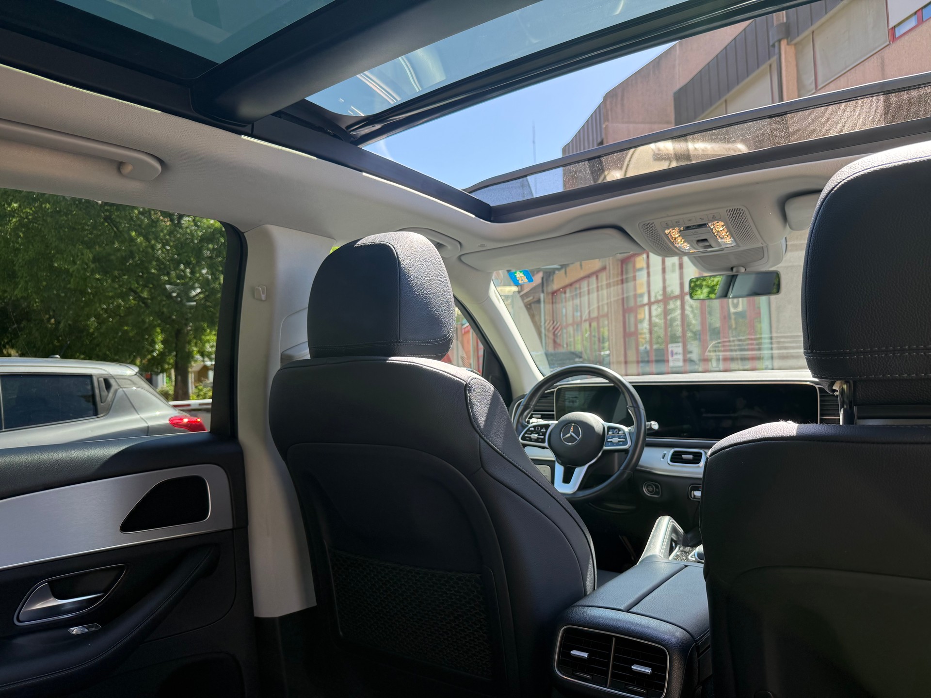 MERCEDES-BENZ GLE 300 d 4matic-image-5