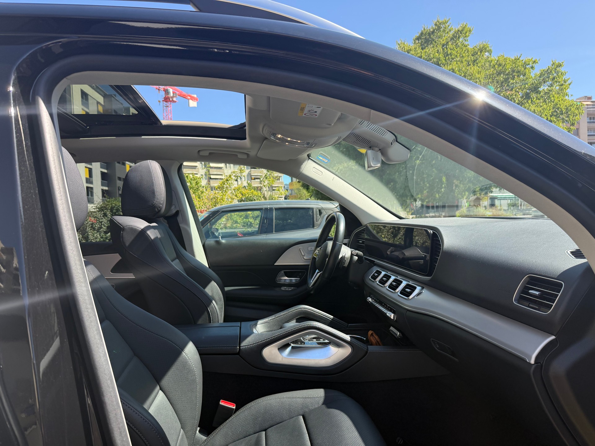 MERCEDES-BENZ GLE 300 d 4matic-image-4