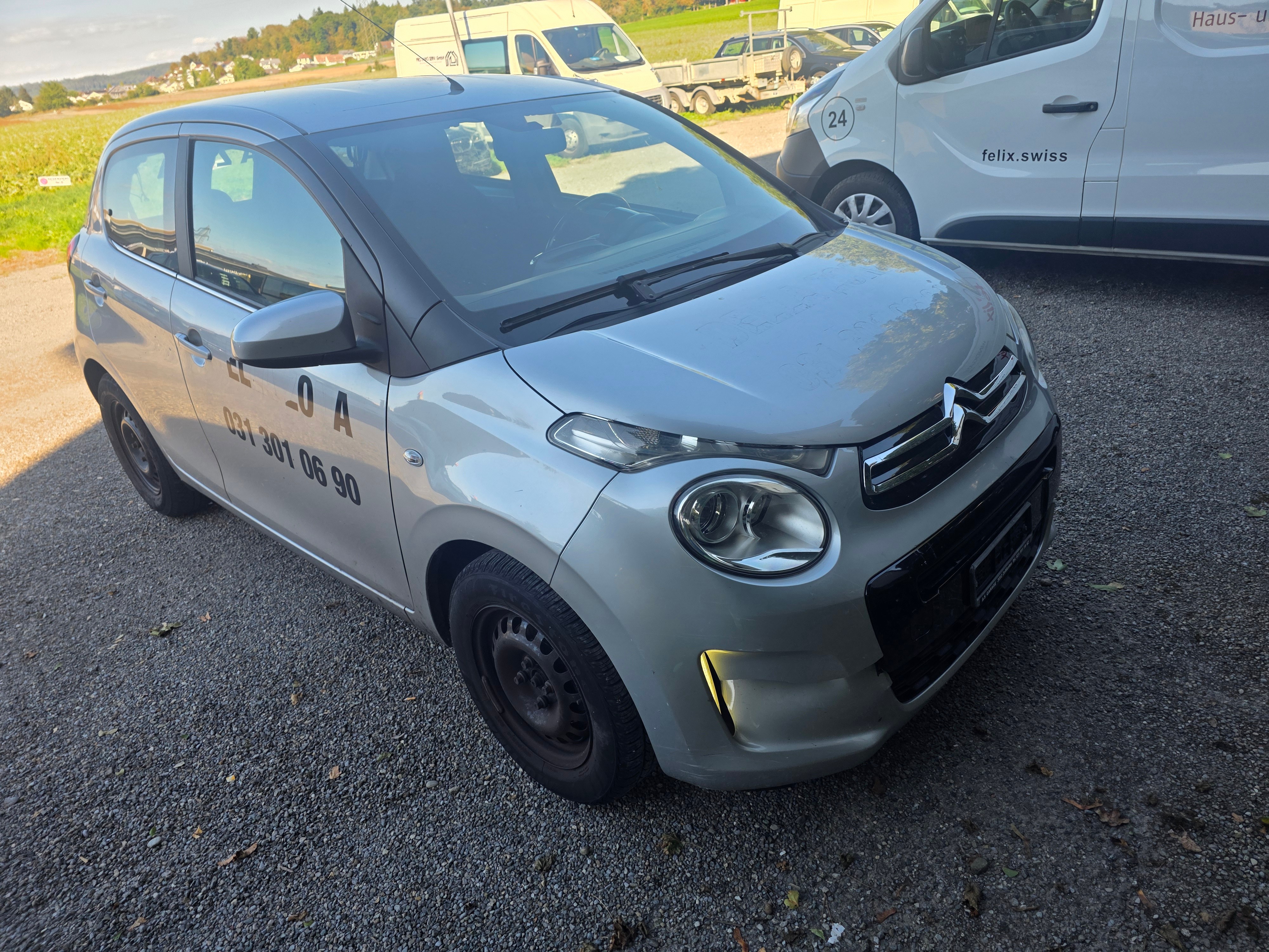Car photo