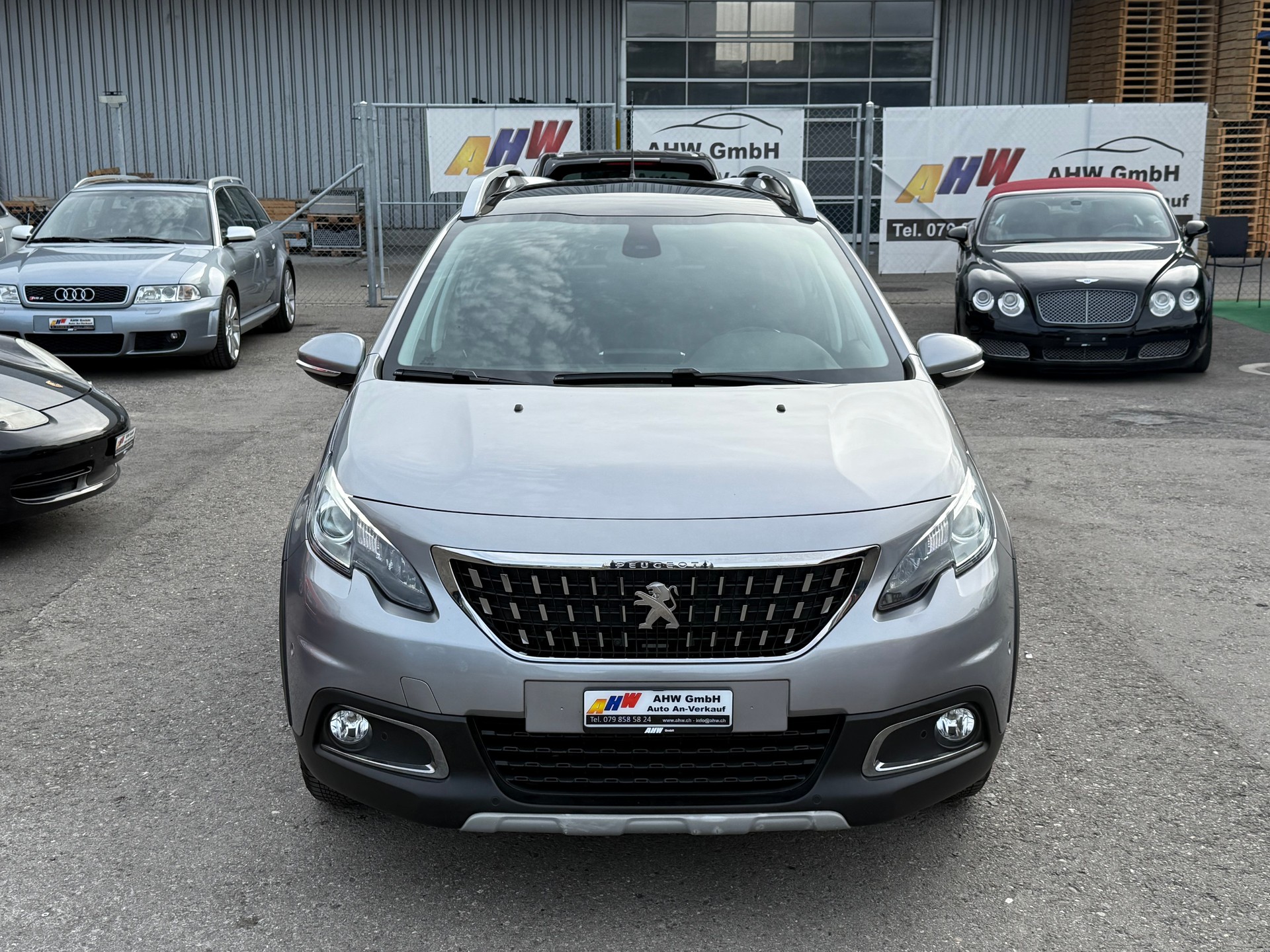 PEUGEOT 2008 1.2 PureTech Allure EAT6 / Frisch ab MFK / Zahnriemen ersetzt 2024 / 1 Jahr Garantie / 1.Hand / Rückfahrkamera / DAB / Navi-image-1