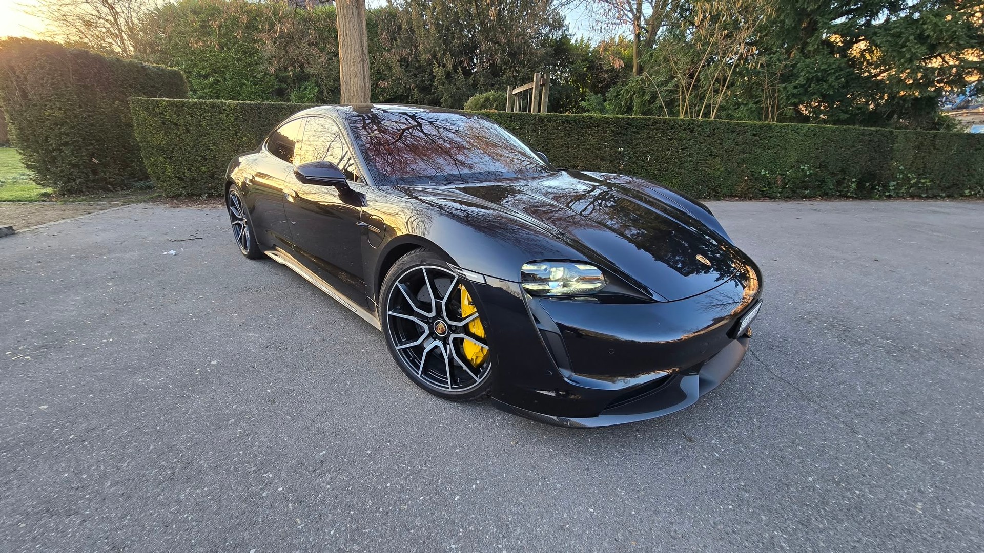 PORSCHE Turbo S-image-2