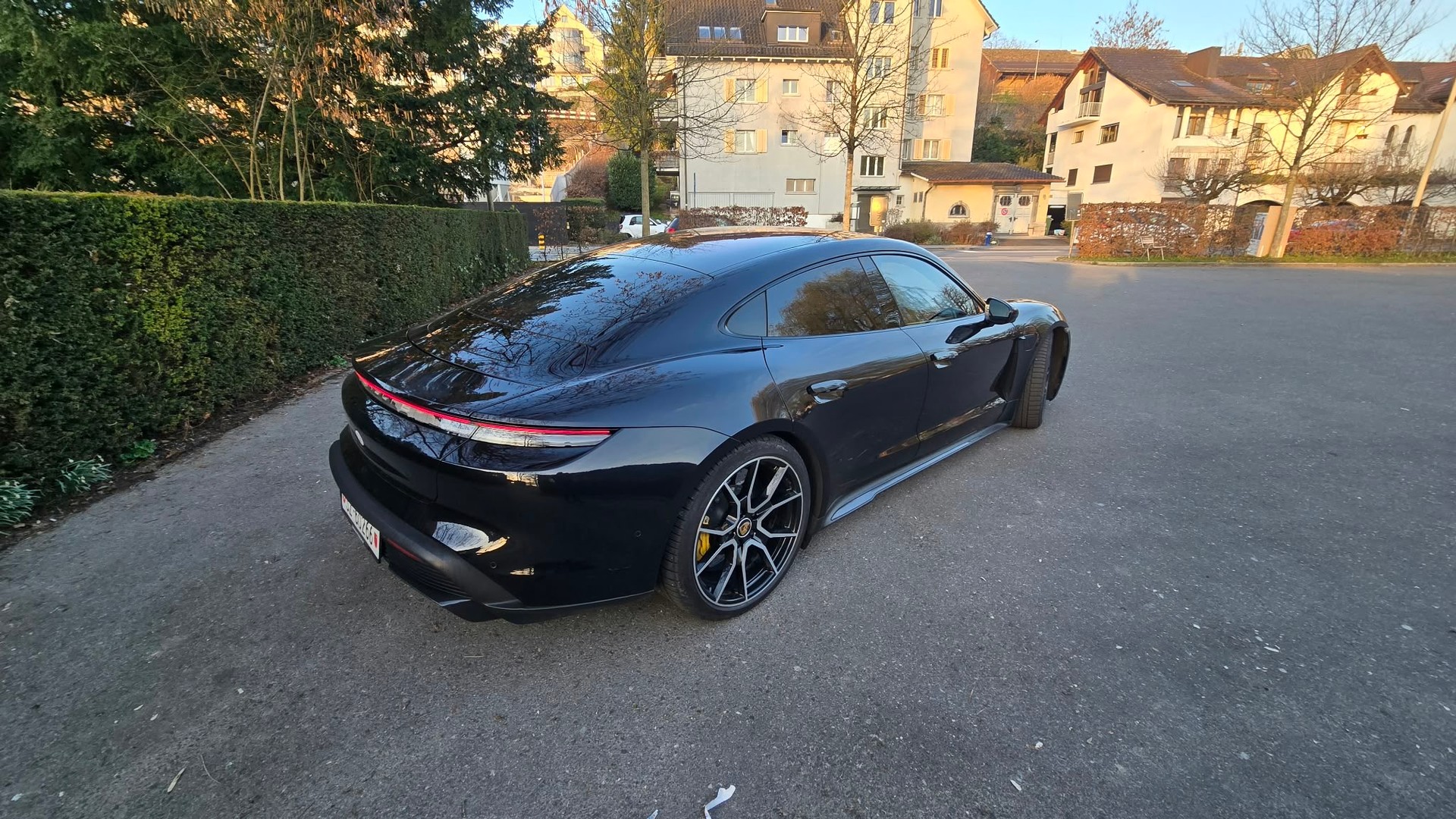 PORSCHE Turbo S-image-4