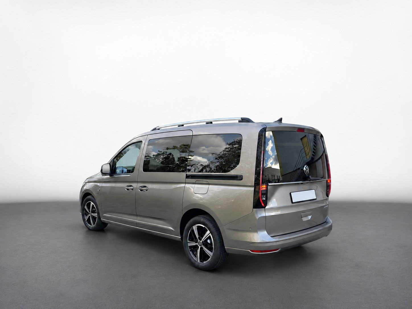 VW Caddy MAXI Style-image-1
