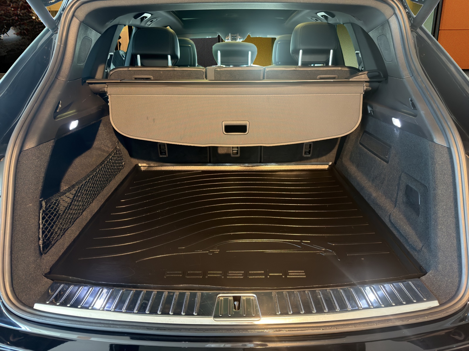 PORSCHE Cayenne 3.0 V6 / Pano-20Zoll-Standheiz-Bose-image-17