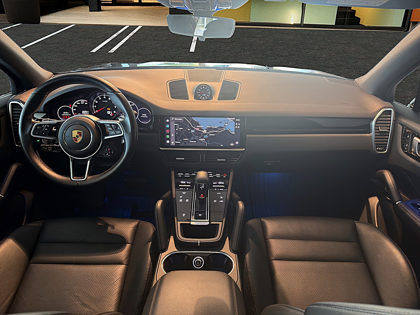 PORSCHE Cayenne 3.0 V6 / Pano-20Zoll-Standheiz-Bose-image-8