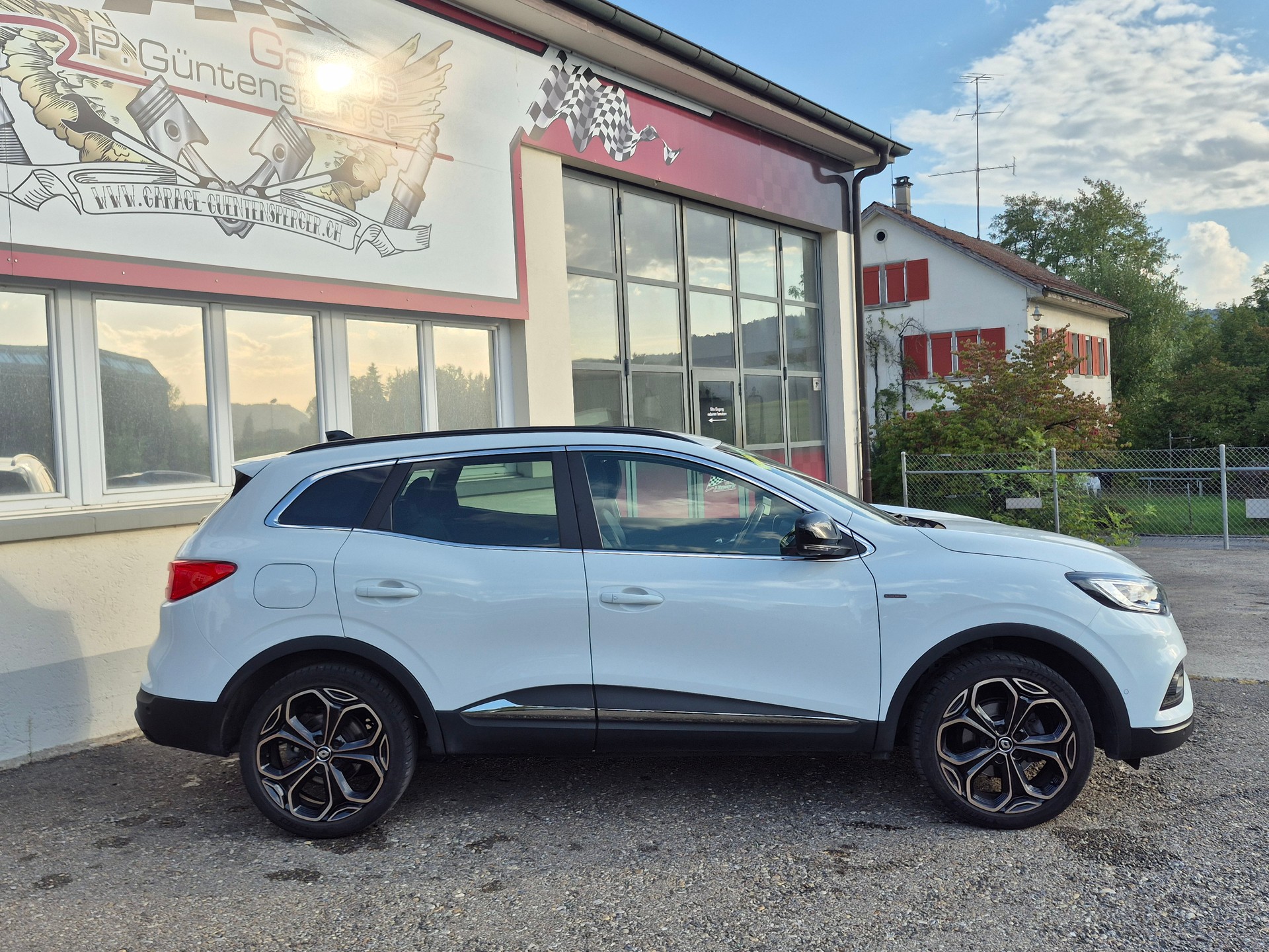 RENAULT Kadjar 1.3 16V Turbo Intens EDC-image-1