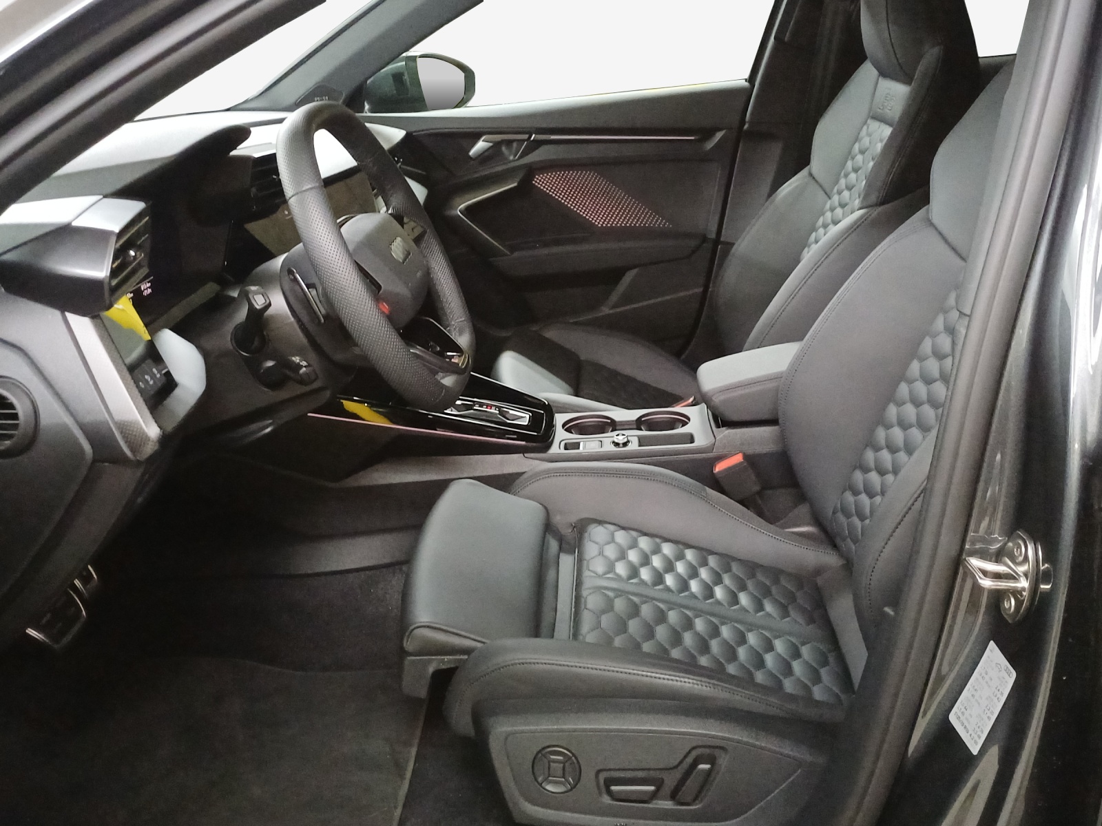 AUDI RS3 Sportback 2.5 TSI quattro S-tronic-image-7