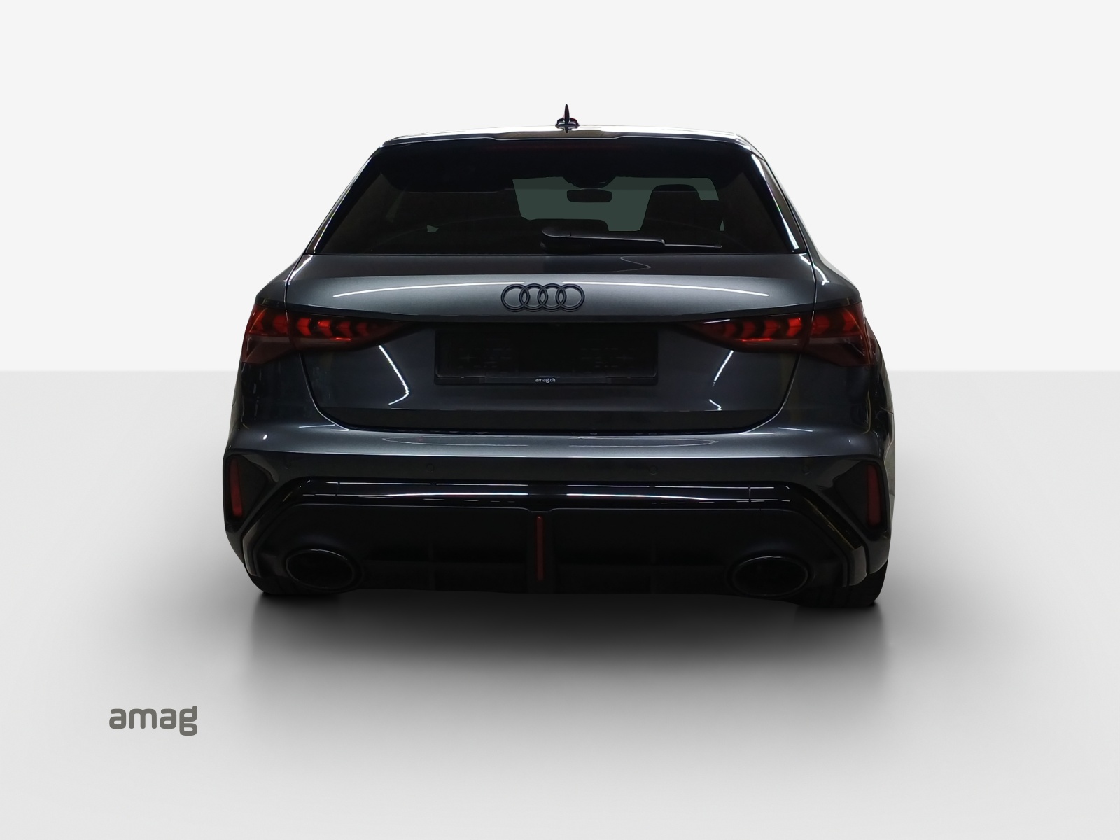 AUDI RS3 Sportback 2.5 TSI quattro S-tronic-image-3