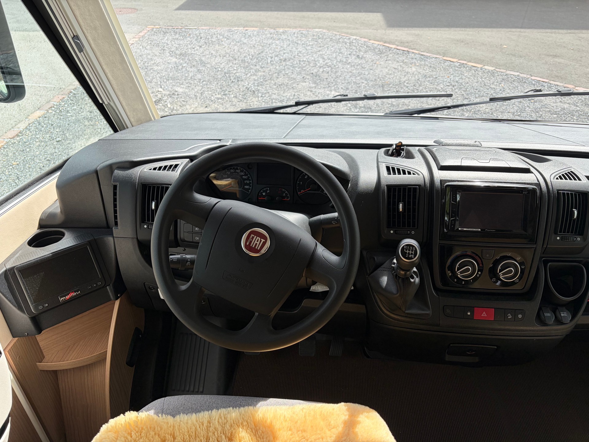 MALIBU I441 LE-image-6