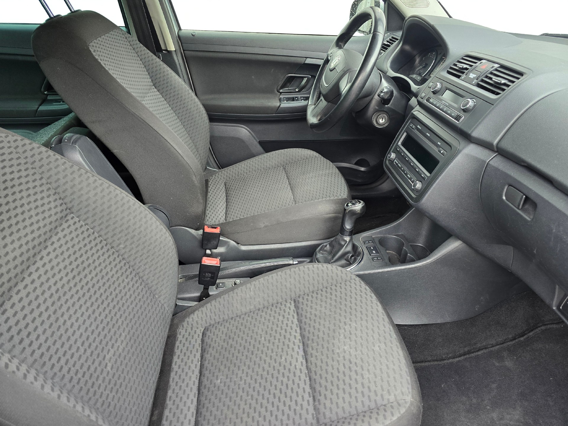 SKODA Fabia 1.2 TSI Elegance-image-6