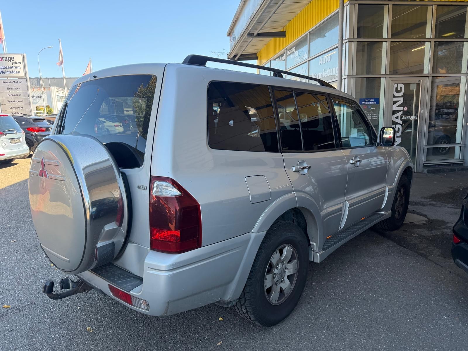 MITSUBISHI Pajero 3.5 Premium (Edition)-image-4