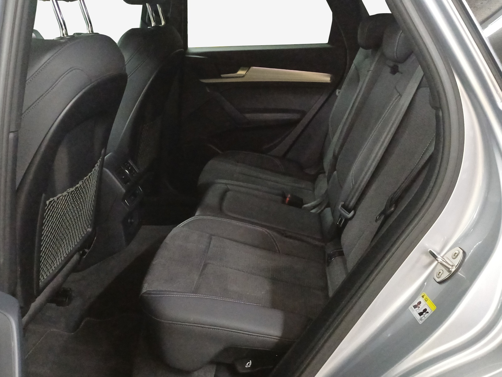 AUDI Q5 Sportback 45 TFSI S line quattro S-tronic-image-11